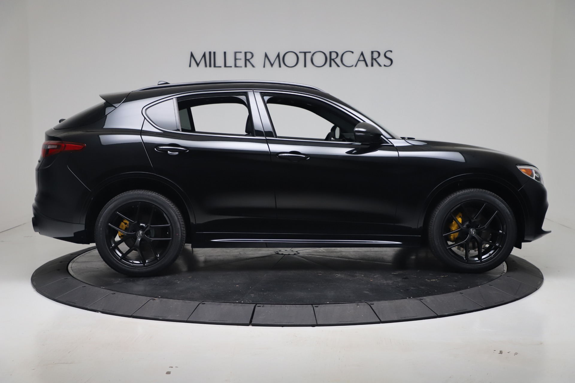 New 2020 Alfa Romeo Stelvio Ti Sport Q4 | St. Petersburg, FL