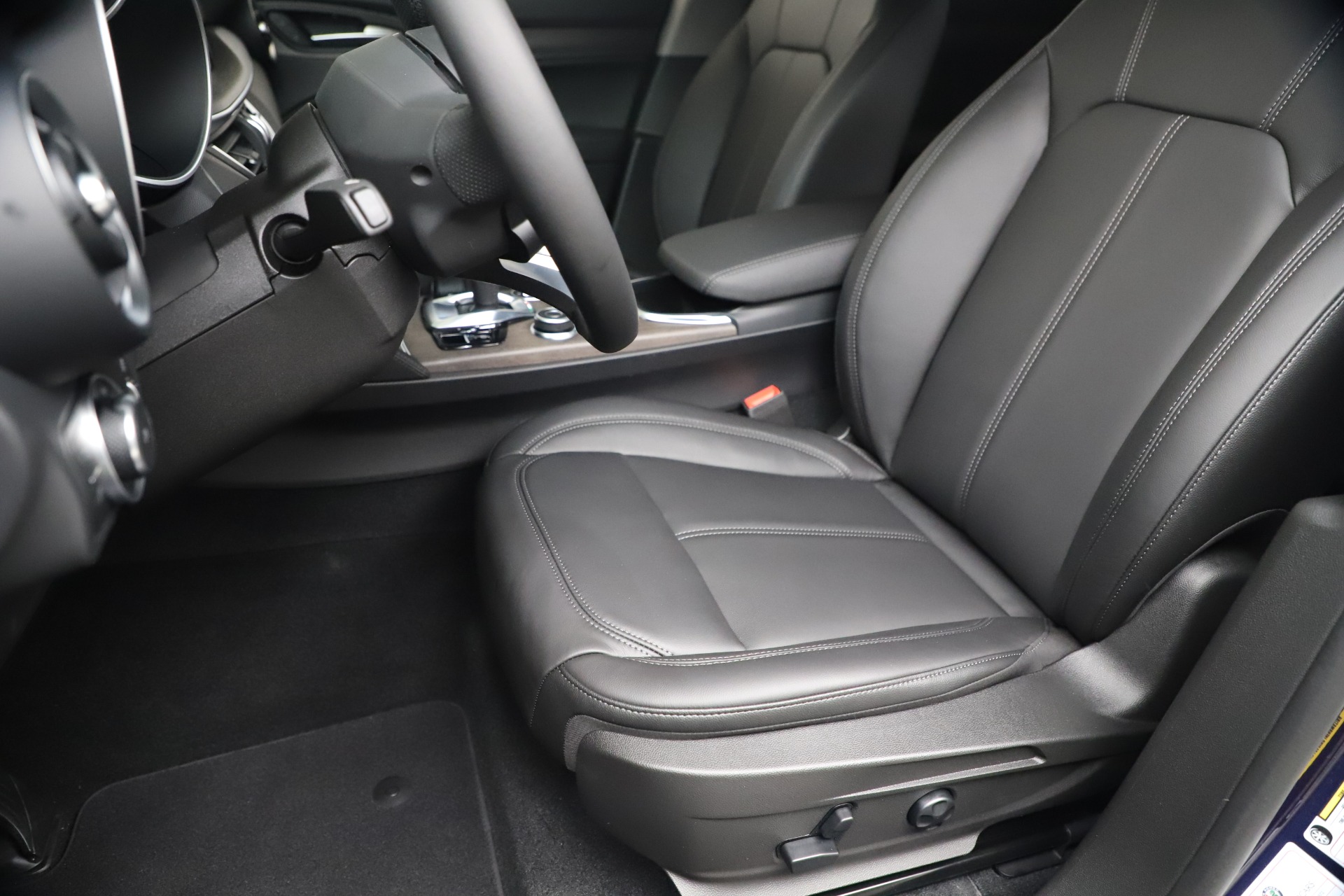 New 2020 Alfa Romeo Stelvio Ti Q4 | St. Petersburg, FL