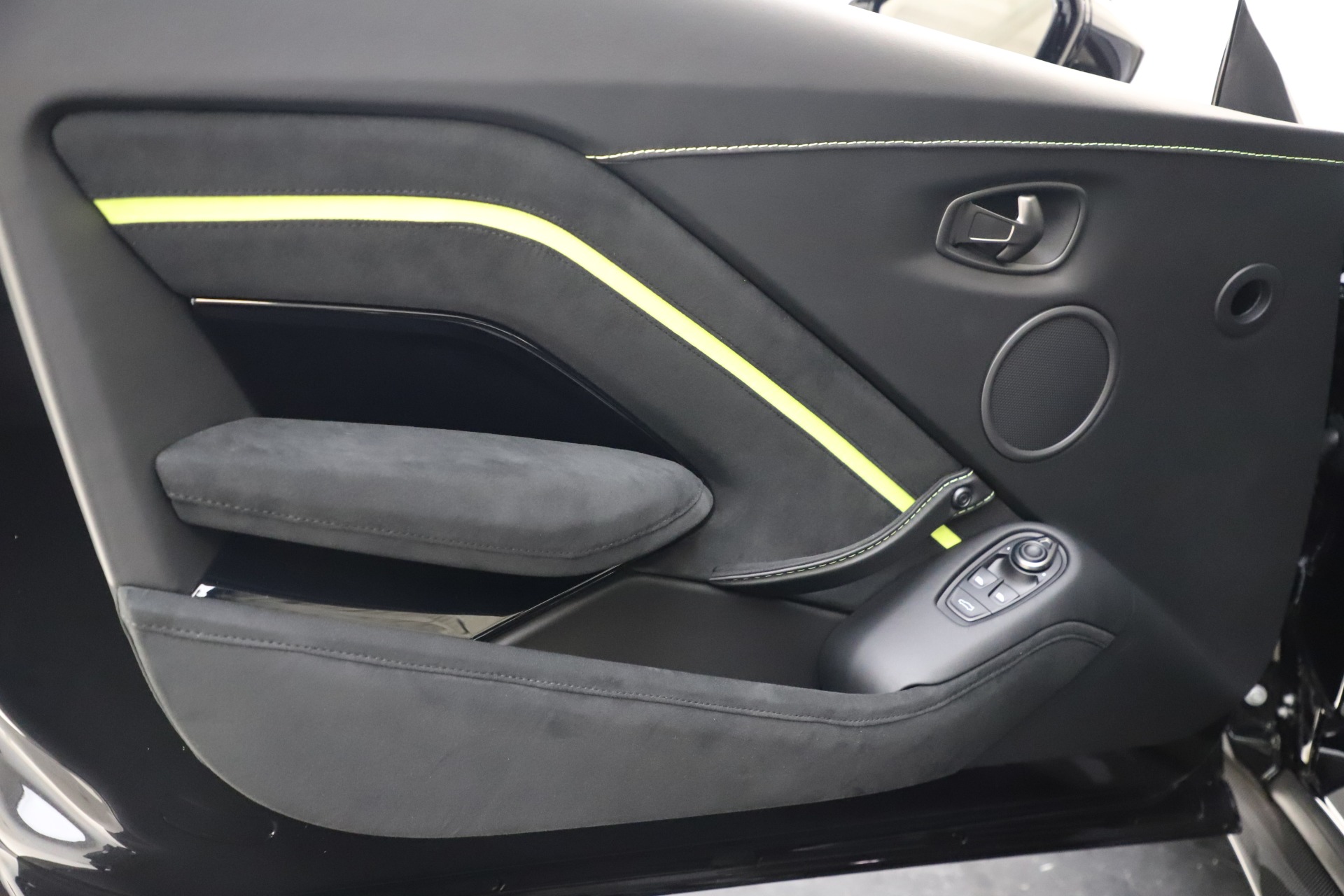 New 2020 Aston Martin Vantage AMR Coupe | St. Petersburg, FL