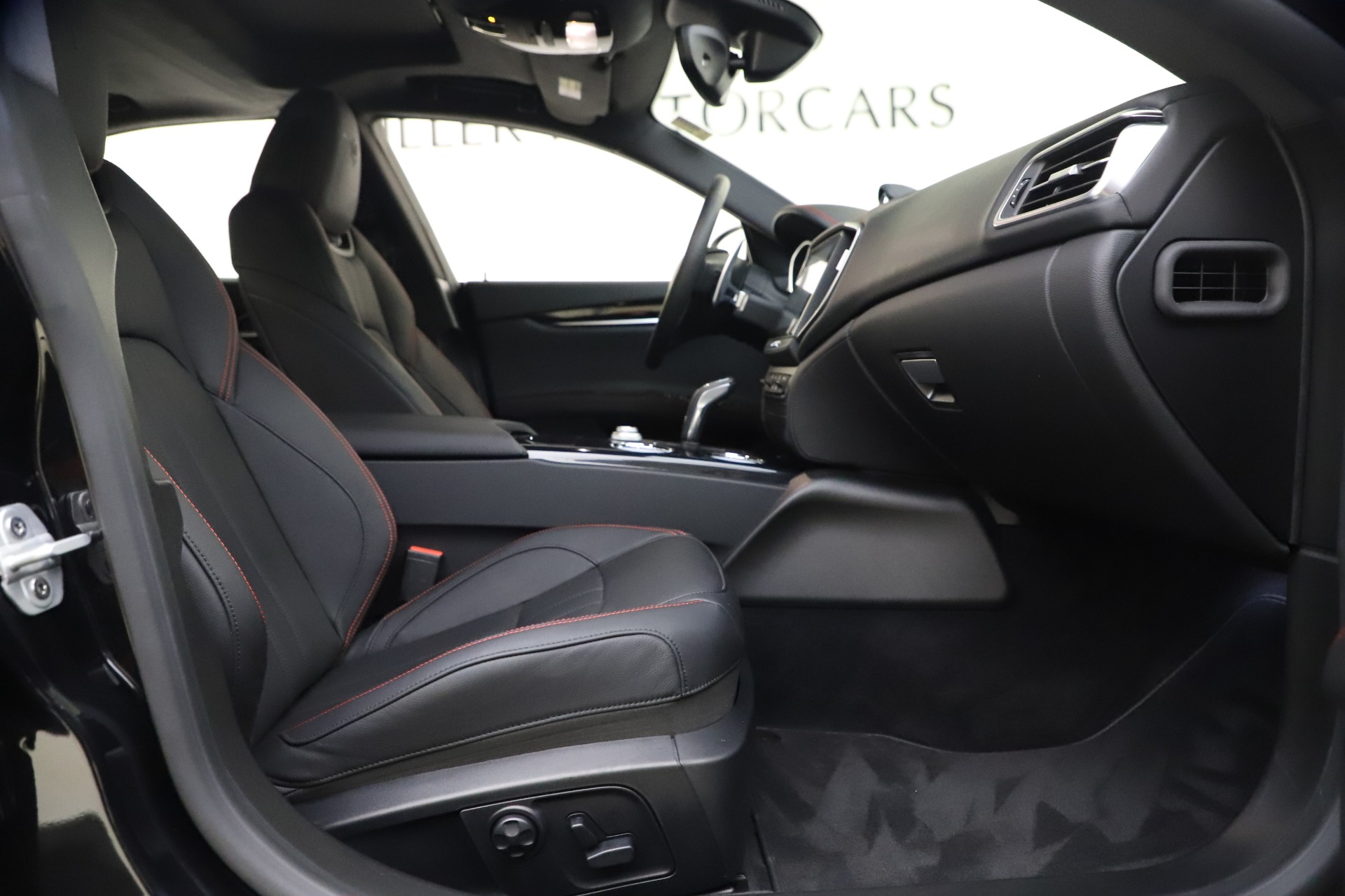 New 2020 Maserati Ghibli S Q4 GranSport | St. Petersburg, FL