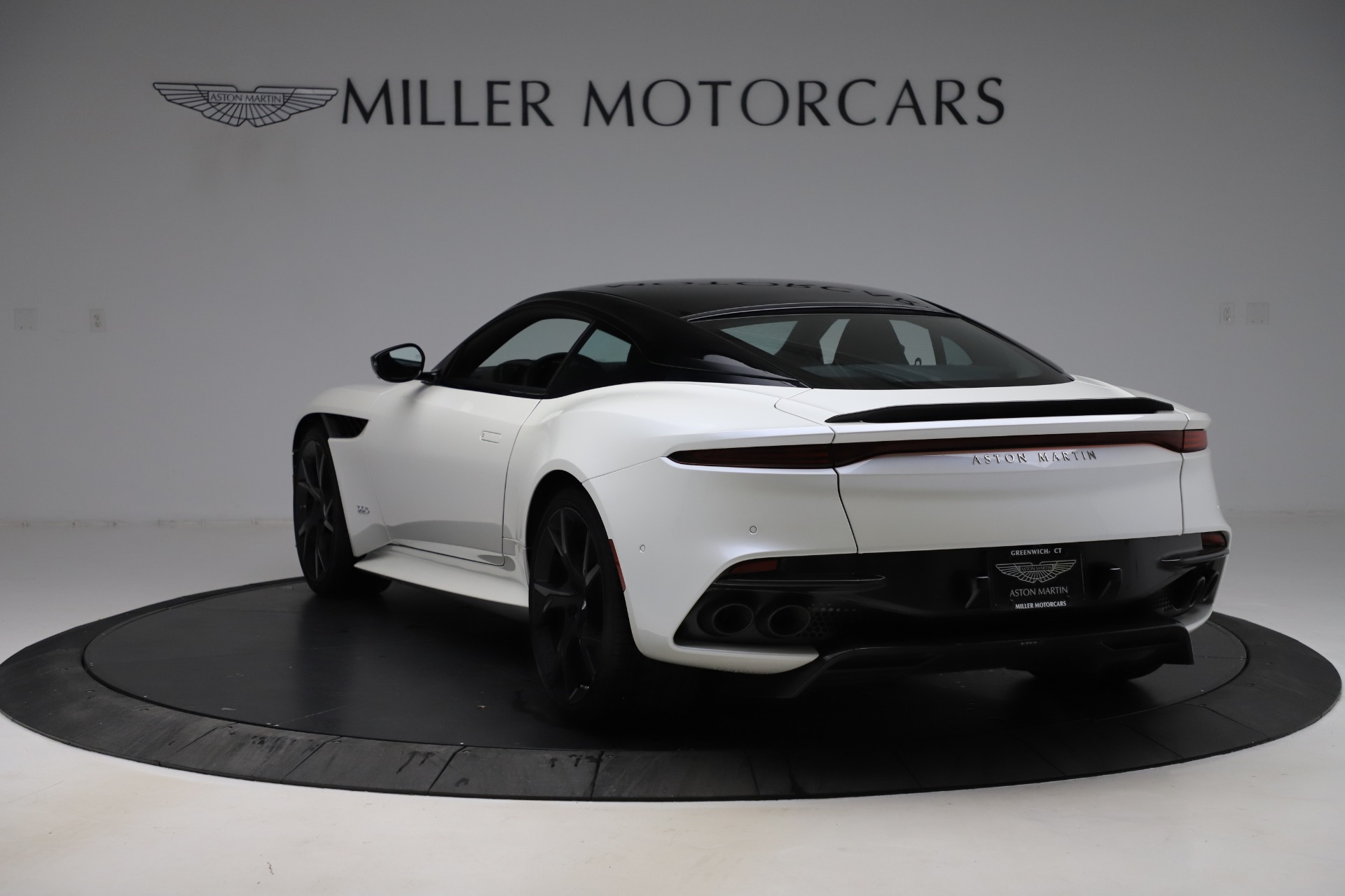 New 2019 Aston Martin DBS Superleggera | St. Petersburg, FL