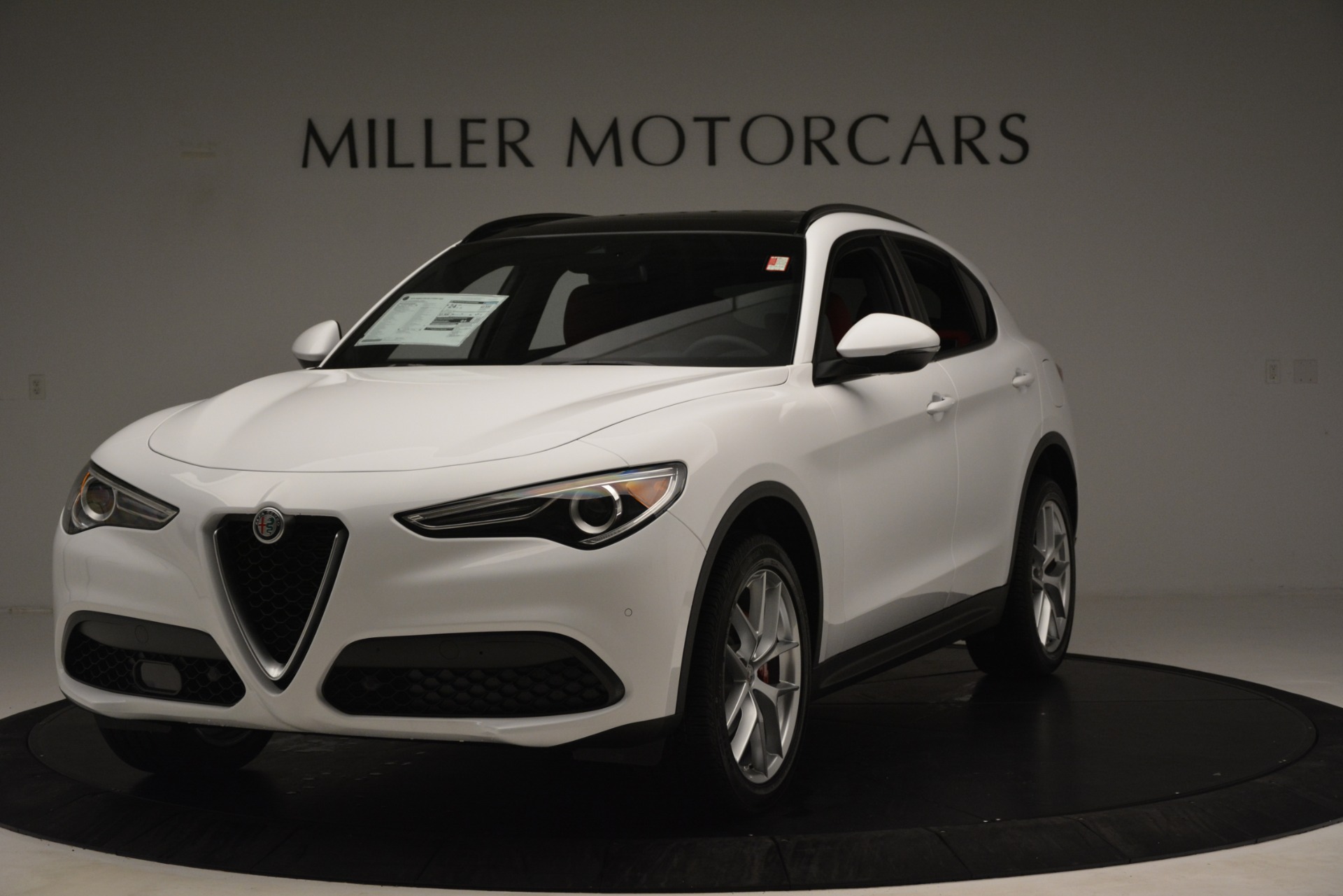 New 2019 Alfa Romeo Stelvio Ti Sport Q4 | St. Petersburg, FL