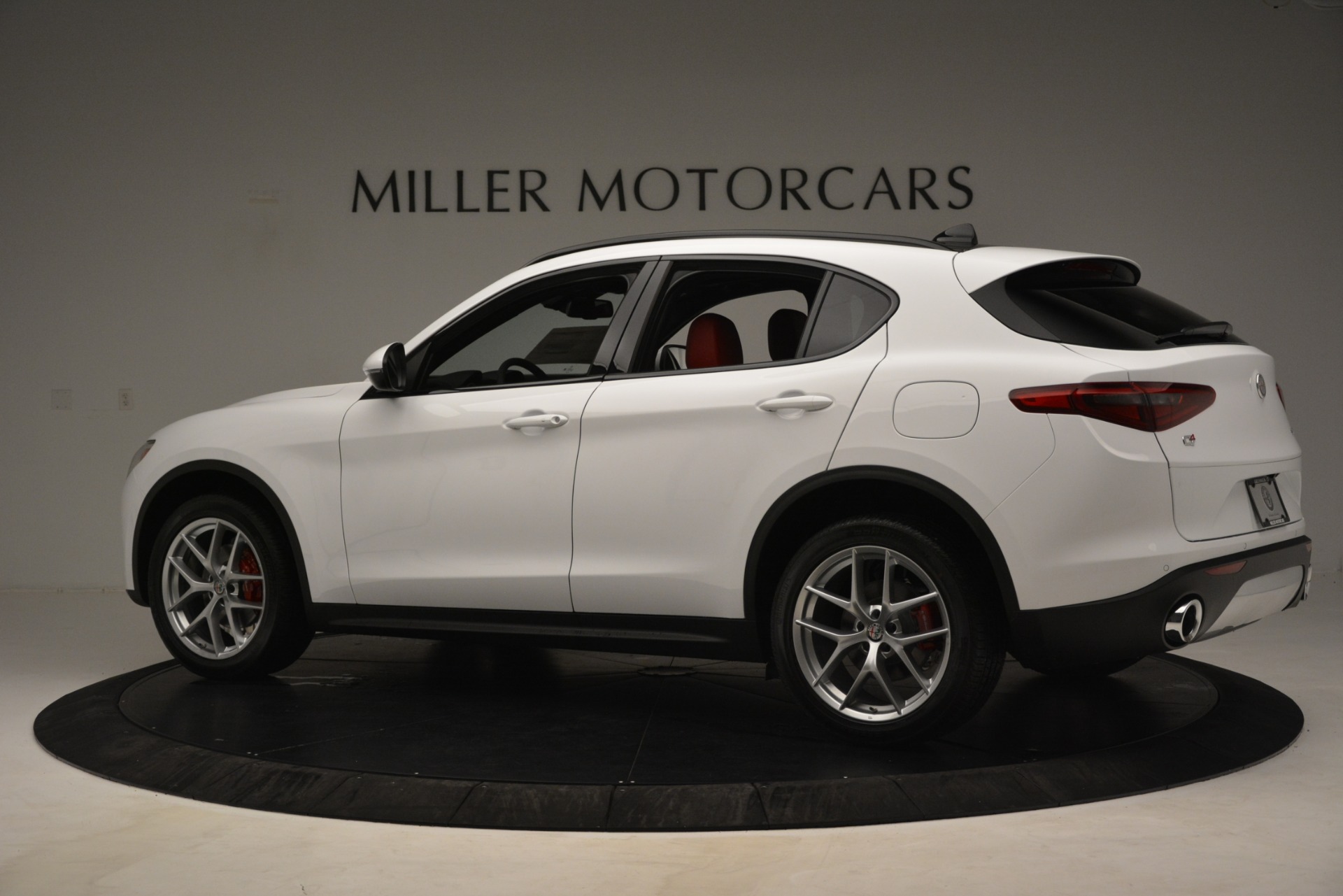 New 2019 Alfa Romeo Stelvio Ti Sport Q4 | St. Petersburg, FL