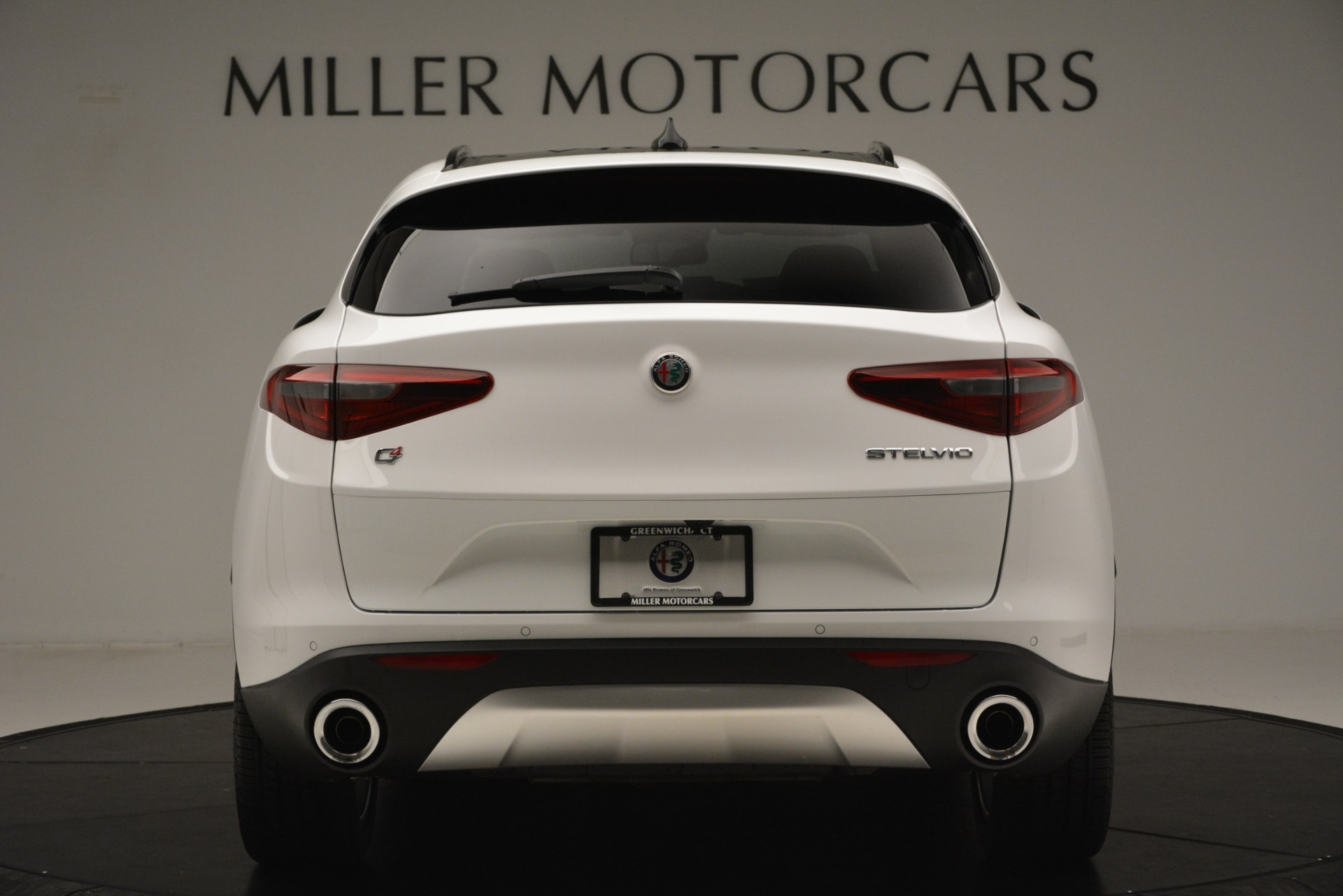 New 2019 Alfa Romeo Stelvio Ti Sport Q4 | St. Petersburg, FL
