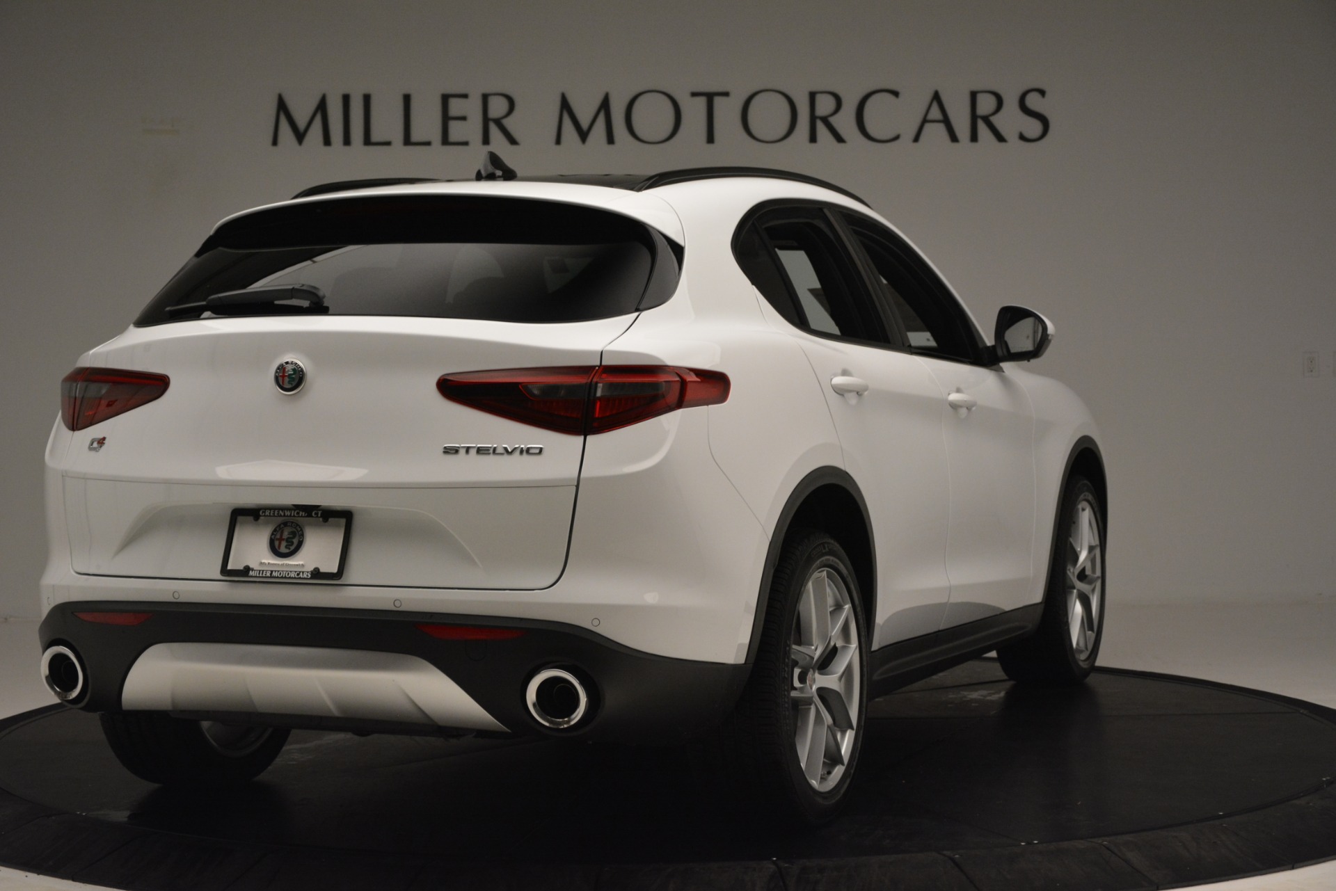 New 2019 Alfa Romeo Stelvio Ti Sport Q4 | St. Petersburg, FL