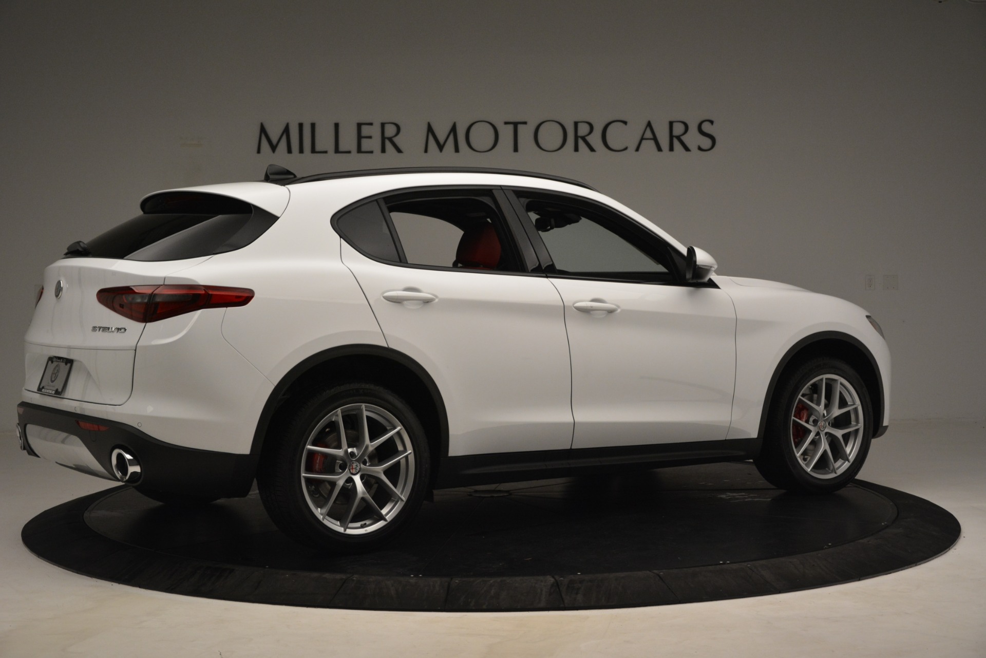 New 2019 Alfa Romeo Stelvio Ti Sport Q4 | St. Petersburg, FL
