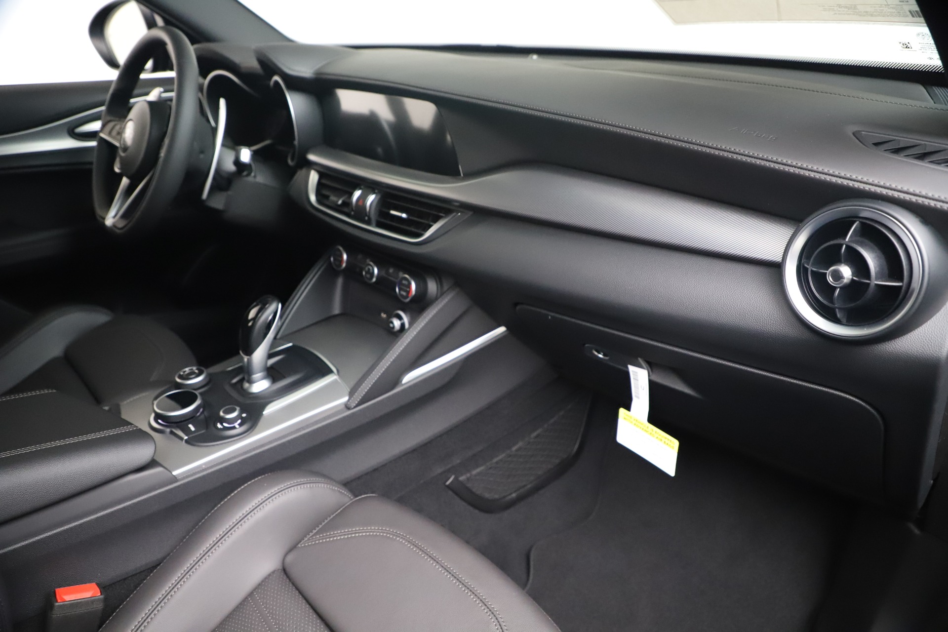 New 2019 Alfa Romeo Stelvio Ti Sport Q4 | St. Petersburg, FL