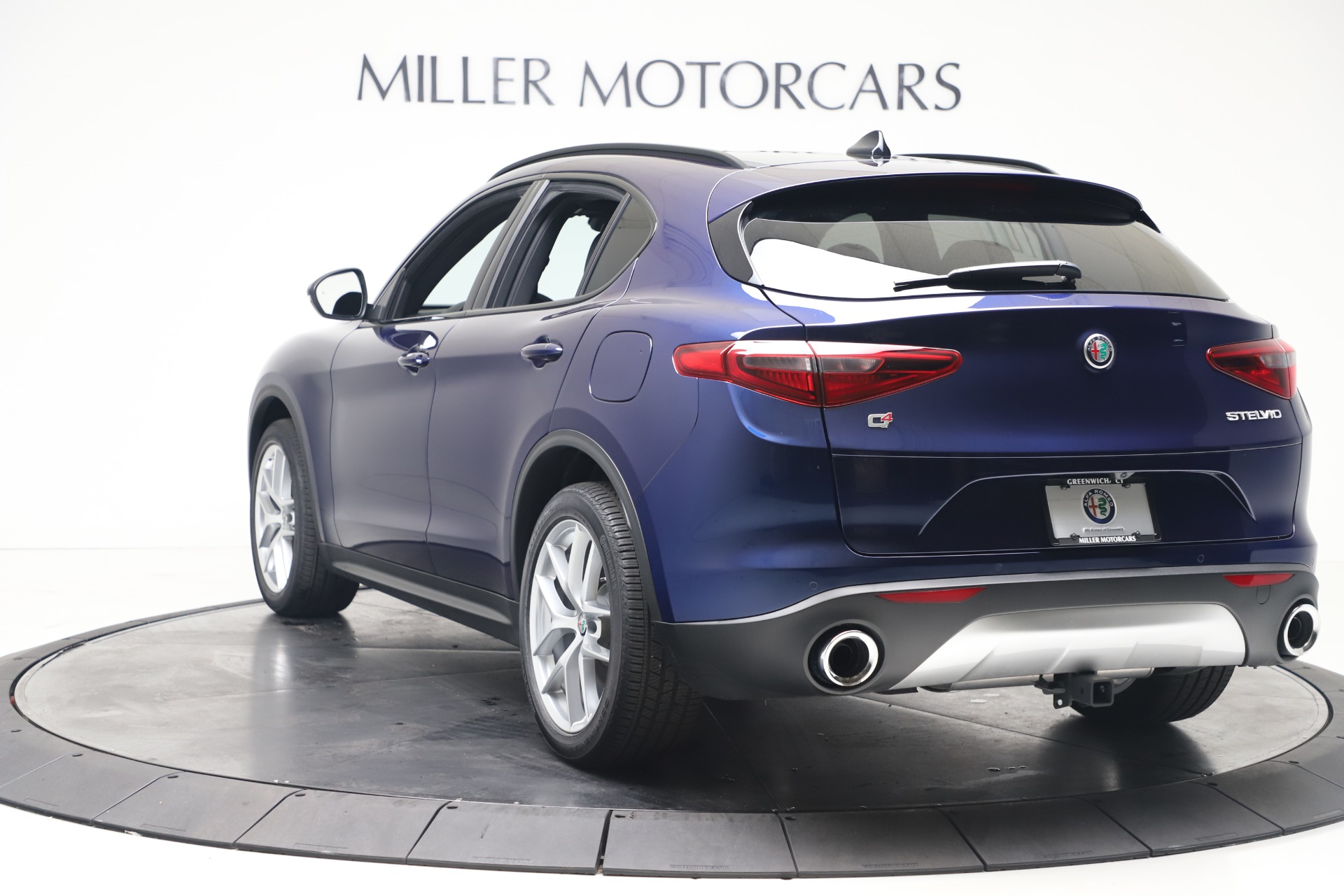 New 2019 Alfa Romeo Stelvio Ti Sport Q4 | St. Petersburg, FL