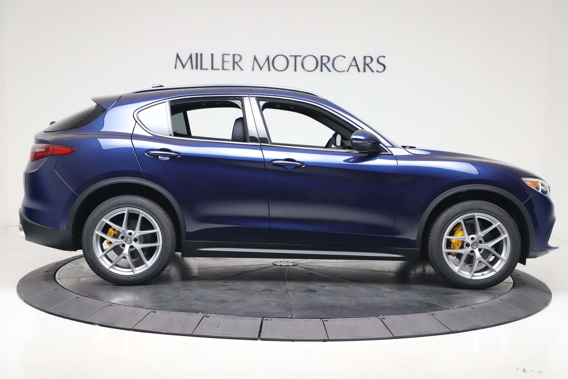 New 2019 Alfa Romeo Stelvio Ti Sport Q4 | St. Petersburg, FL