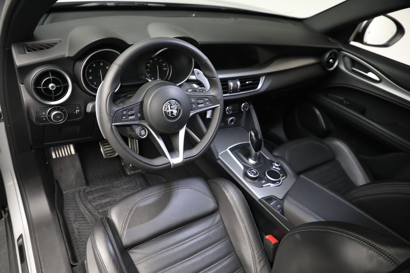New 2019 Alfa Romeo Stelvio Ti Sport Q4 | St. Petersburg, FL