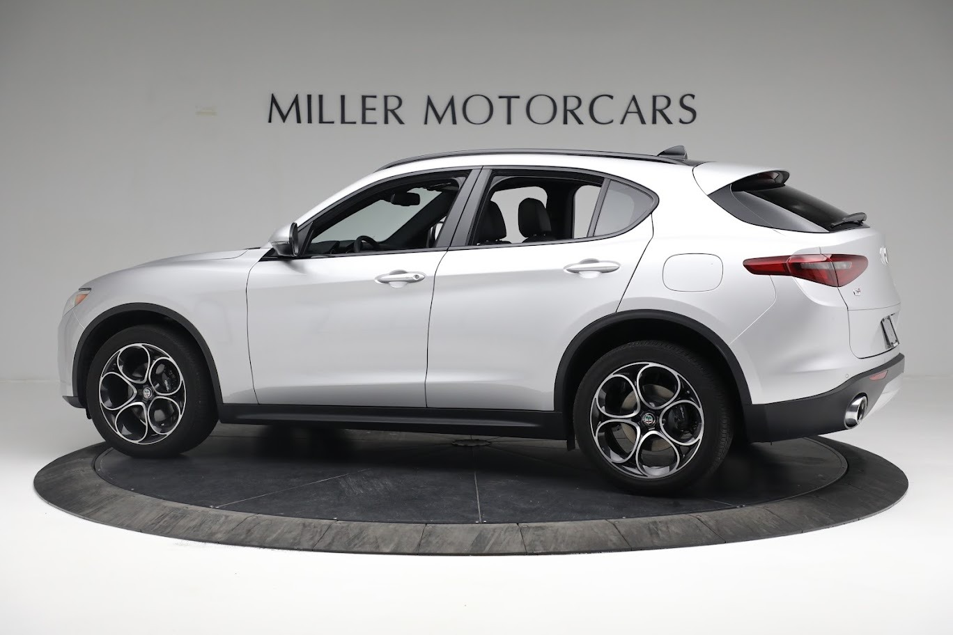 New 2019 Alfa Romeo Stelvio Ti Sport Q4 | St. Petersburg, FL