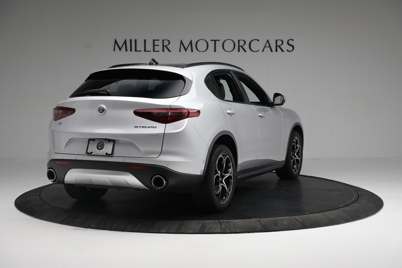 New 2019 Alfa Romeo Stelvio Ti Sport Q4 | St. Petersburg, FL