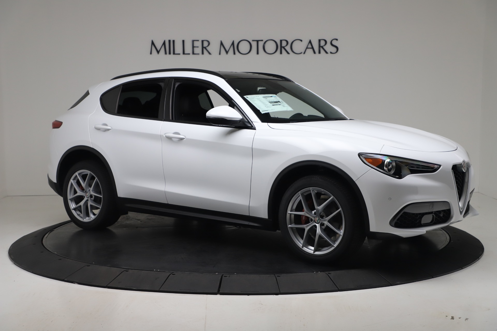 New 2019 Alfa Romeo Stelvio Ti Sport Q4 | St. Petersburg, FL