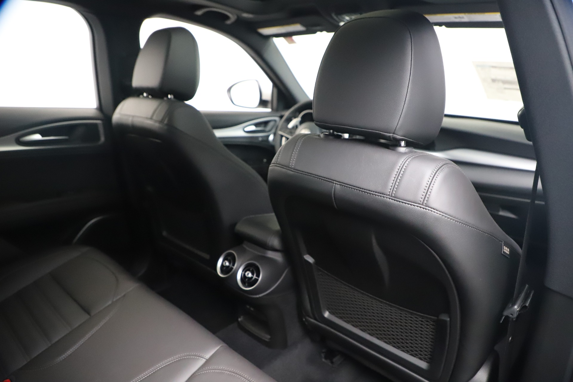 New 2019 Alfa Romeo Stelvio Ti Sport Q4 | St. Petersburg, FL