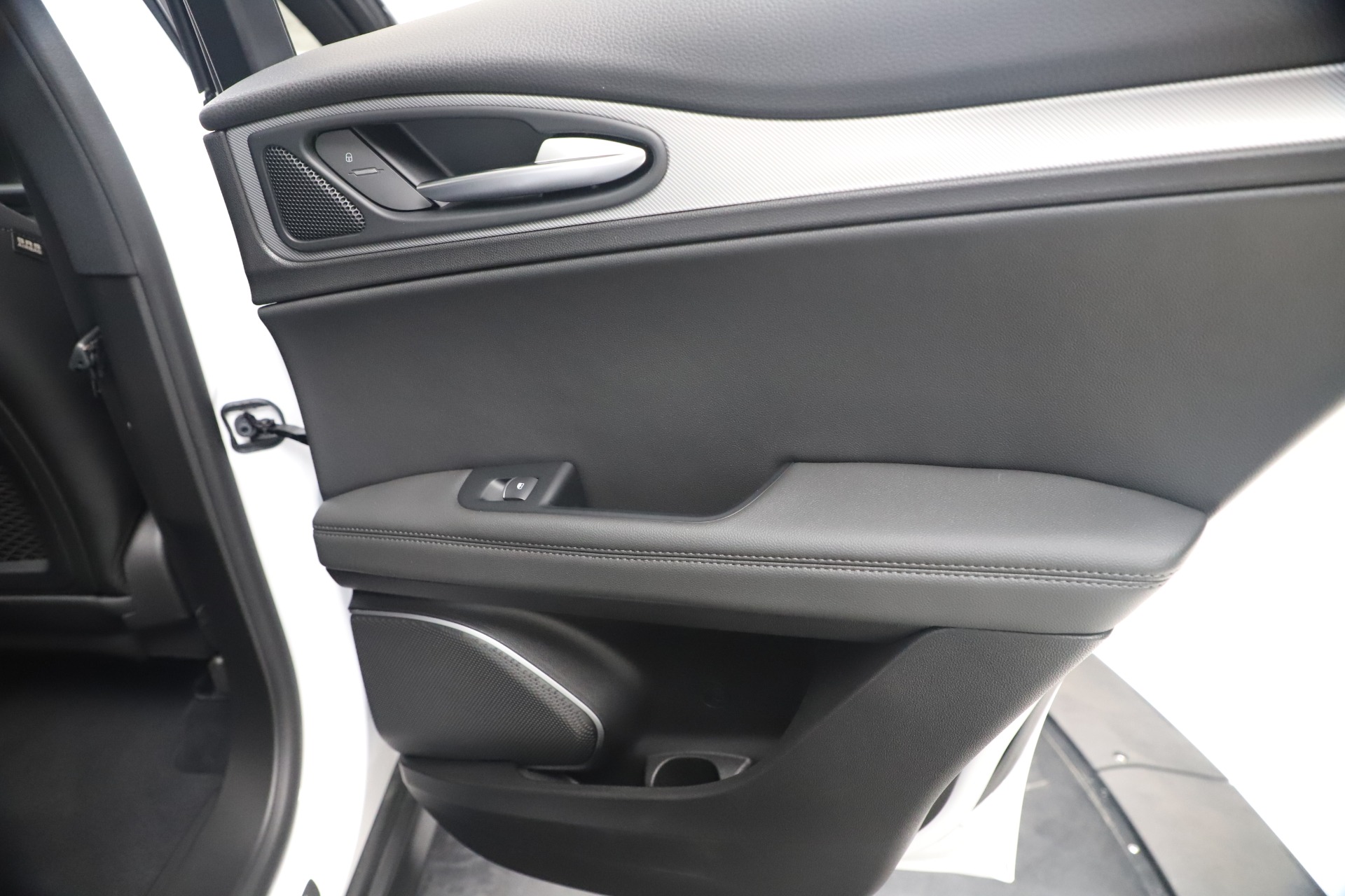 New 2019 Alfa Romeo Stelvio Ti Sport Q4 | St. Petersburg, FL