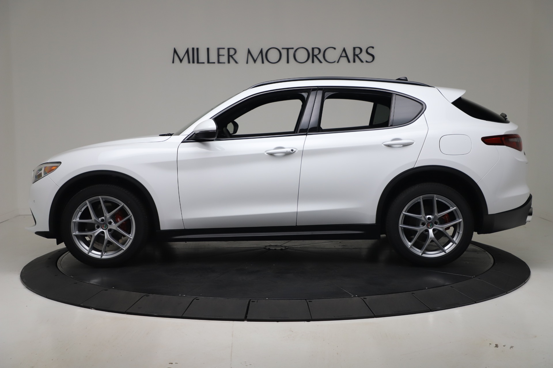 New 2019 Alfa Romeo Stelvio Ti Sport Q4 | St. Petersburg, FL