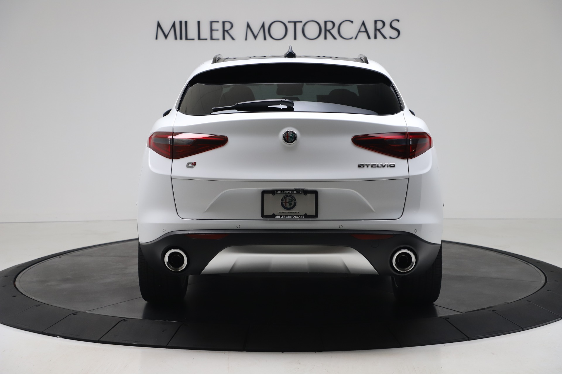 New 2019 Alfa Romeo Stelvio Ti Sport Q4 | St. Petersburg, FL