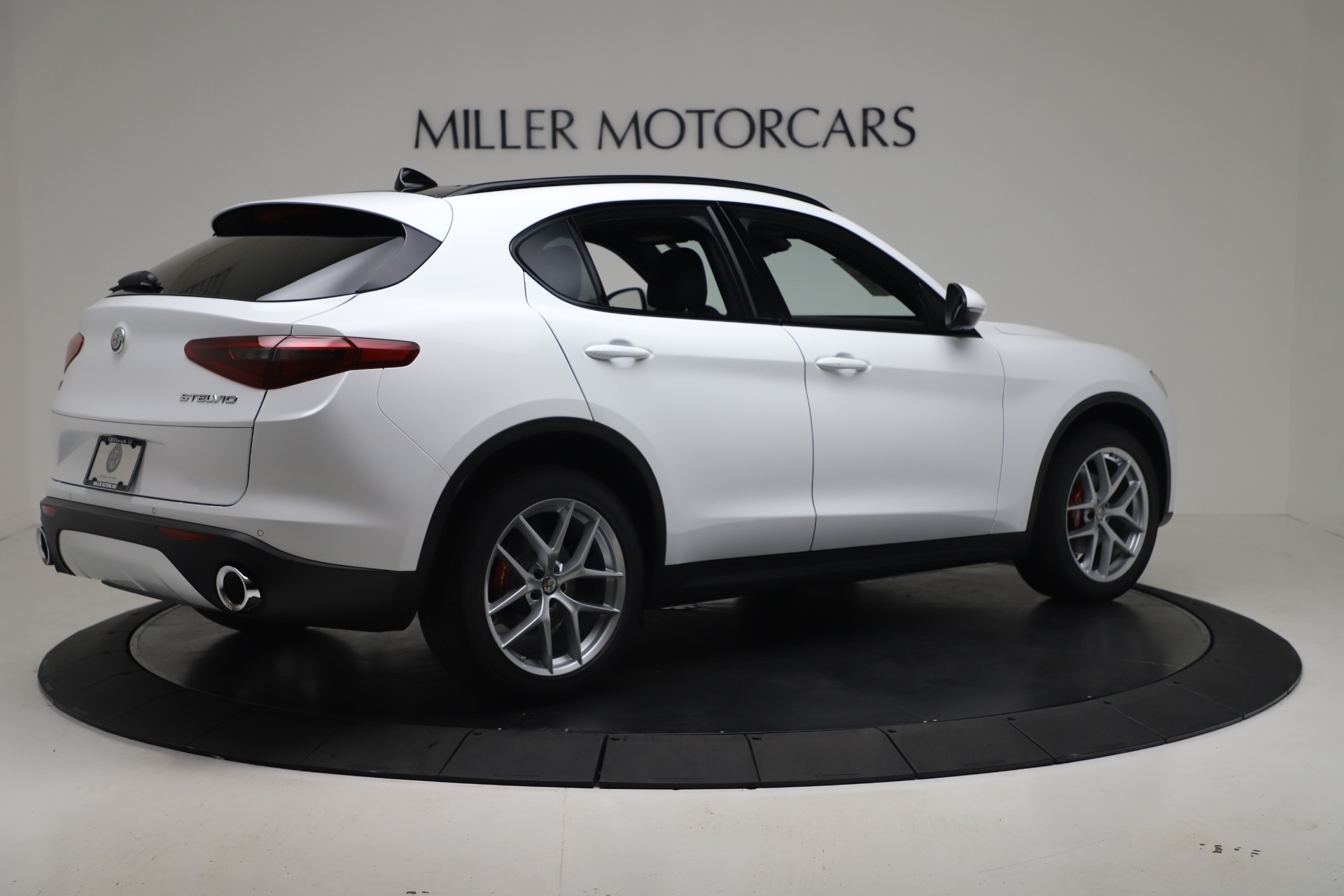 New 2019 Alfa Romeo Stelvio Ti Sport Q4 | St. Petersburg, FL