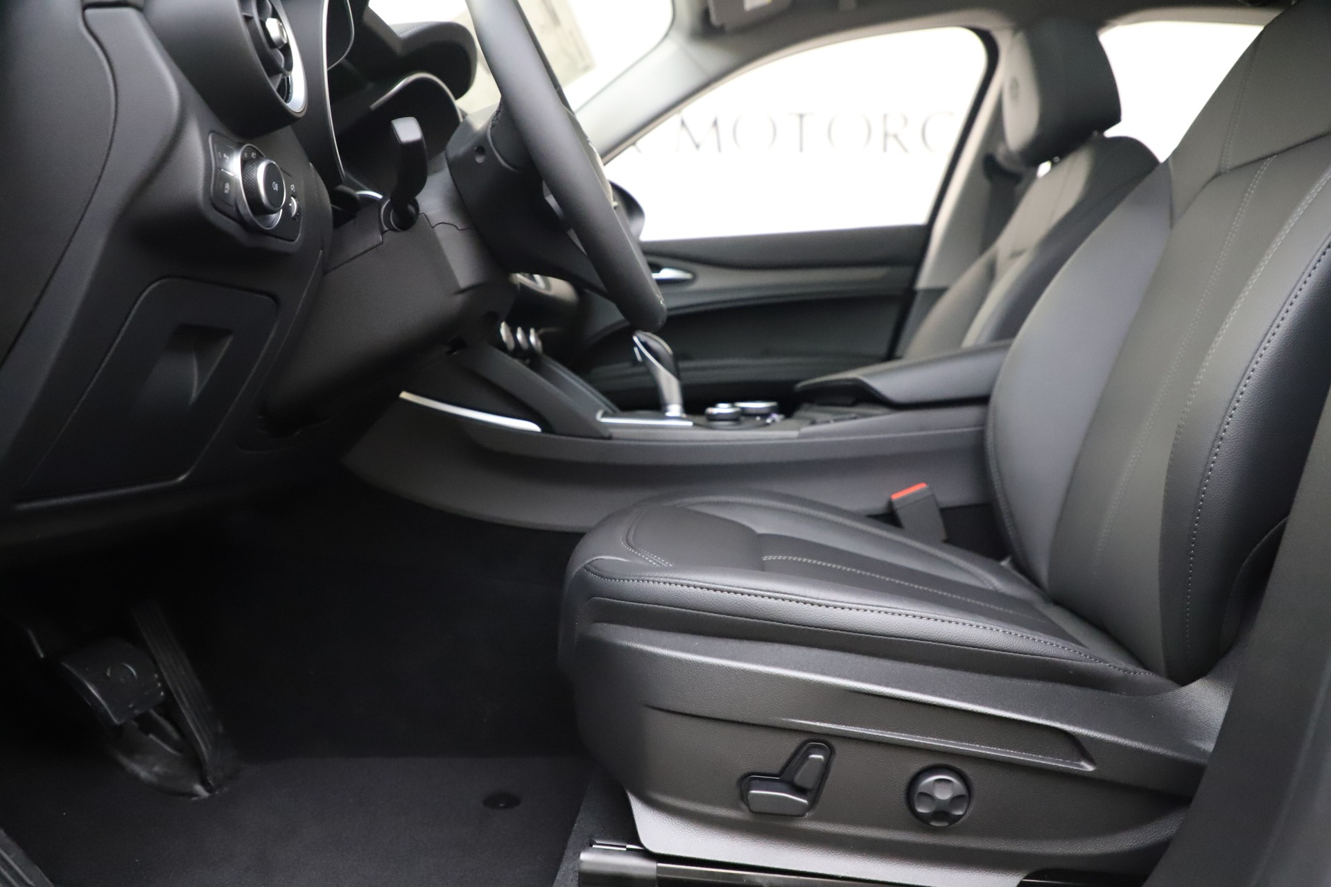 New 2019 Alfa Romeo Stelvio Ti Q4 | St. Petersburg, FL