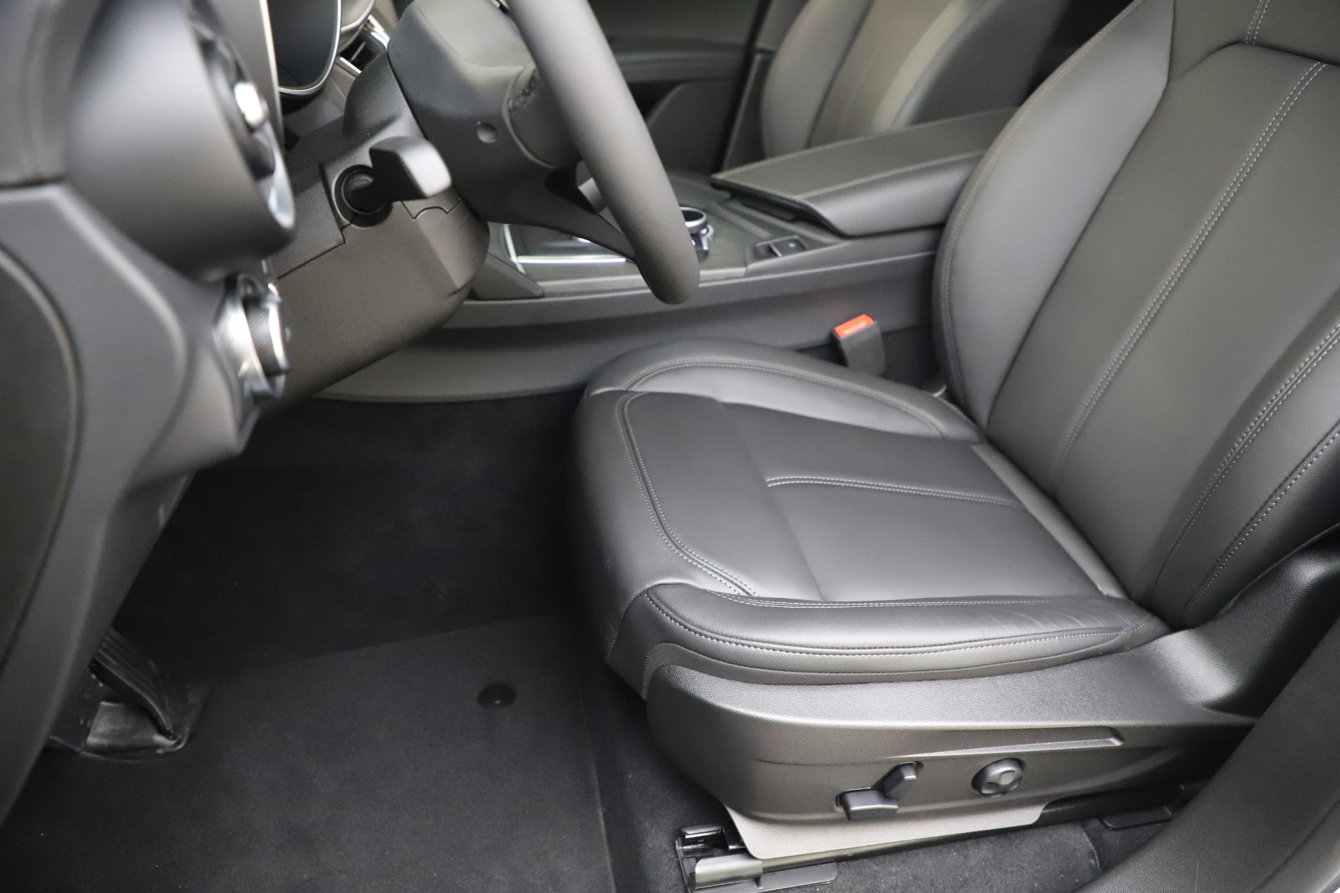 New 2019 Alfa Romeo Stelvio Ti Q4 | St. Petersburg, FL