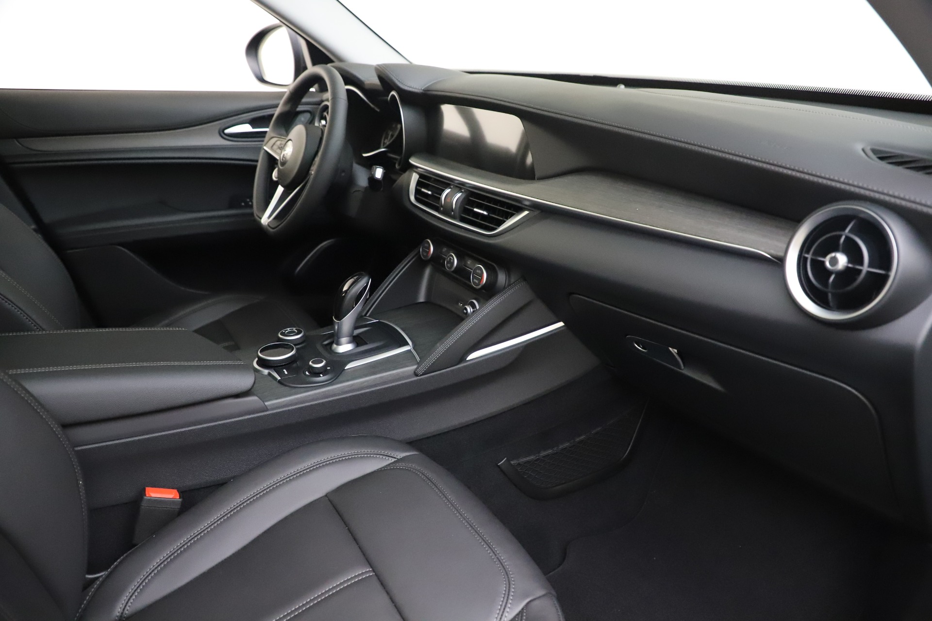 New 2019 Alfa Romeo Stelvio Ti Q4 | St. Petersburg, FL