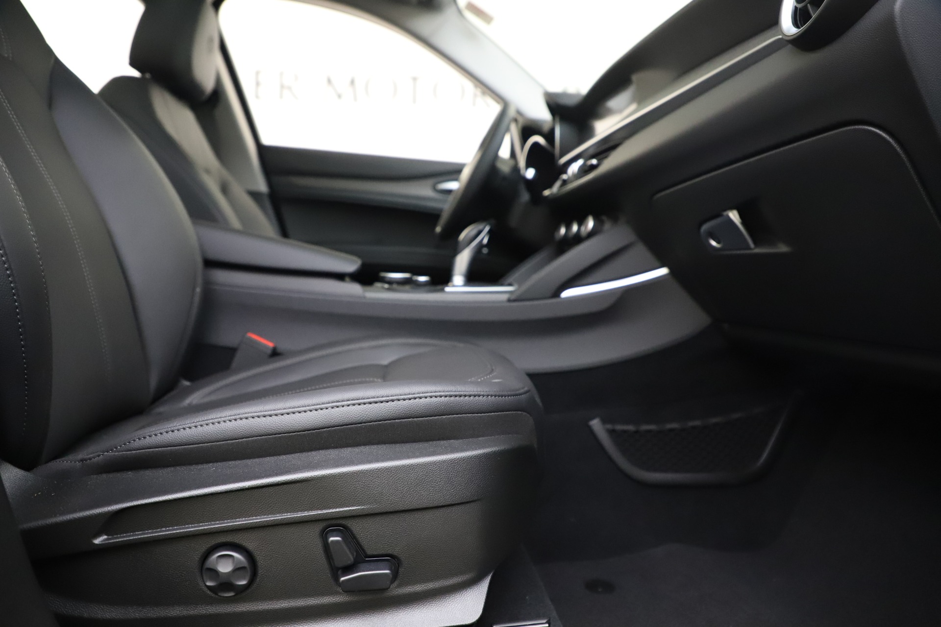 New 2019 Alfa Romeo Stelvio Ti Q4 | St. Petersburg, FL