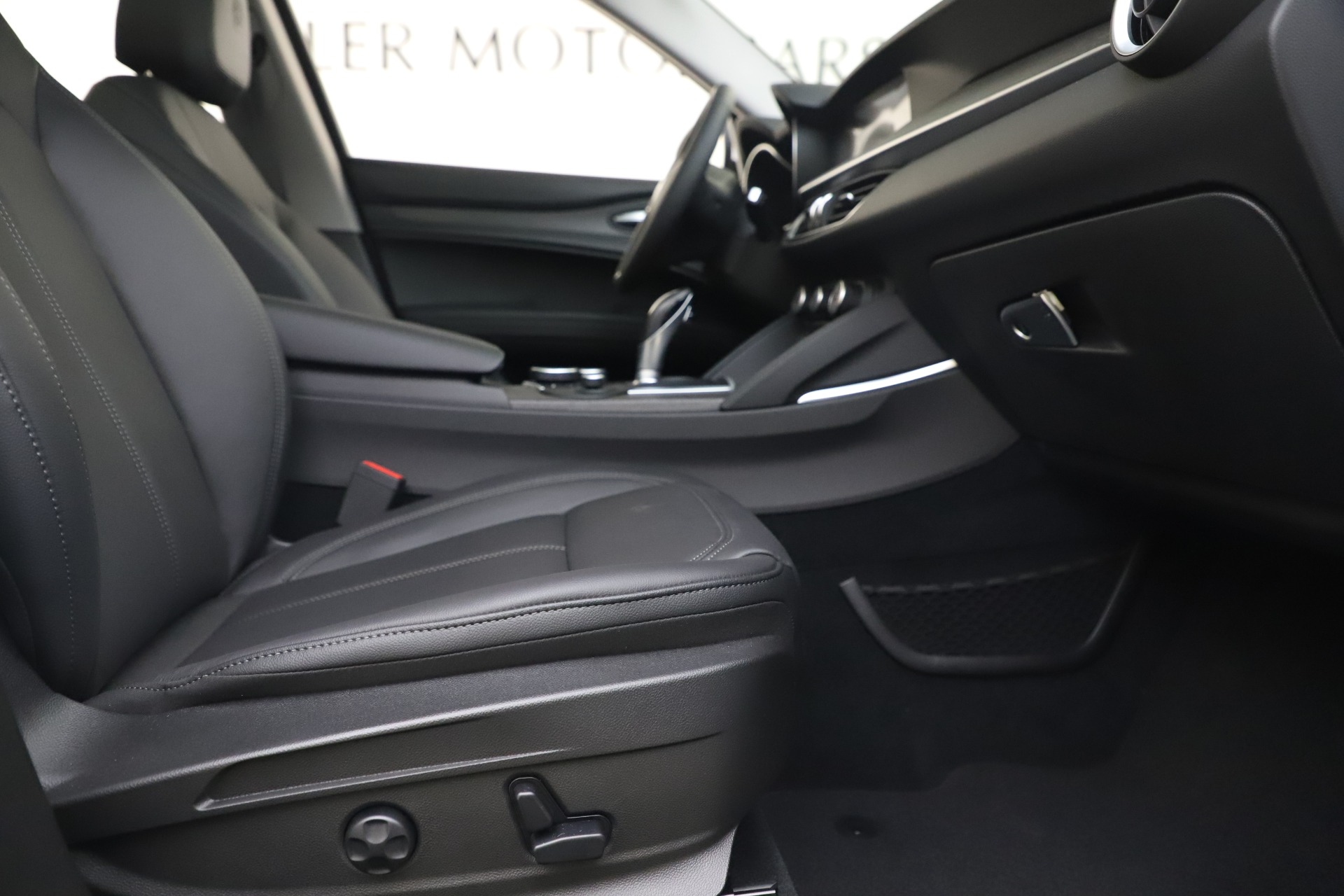 New 2019 Alfa Romeo Stelvio Ti Q4 | St. Petersburg, FL