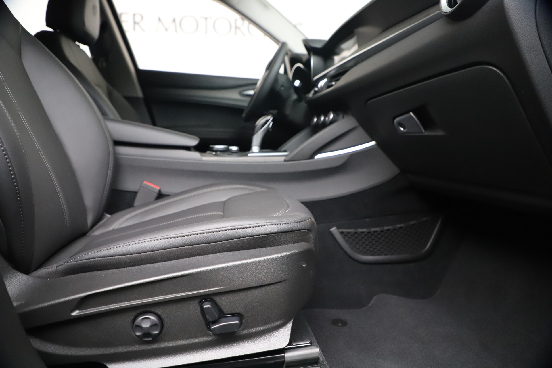 New 2019 Alfa Romeo Stelvio Ti Q4 | St. Petersburg, FL