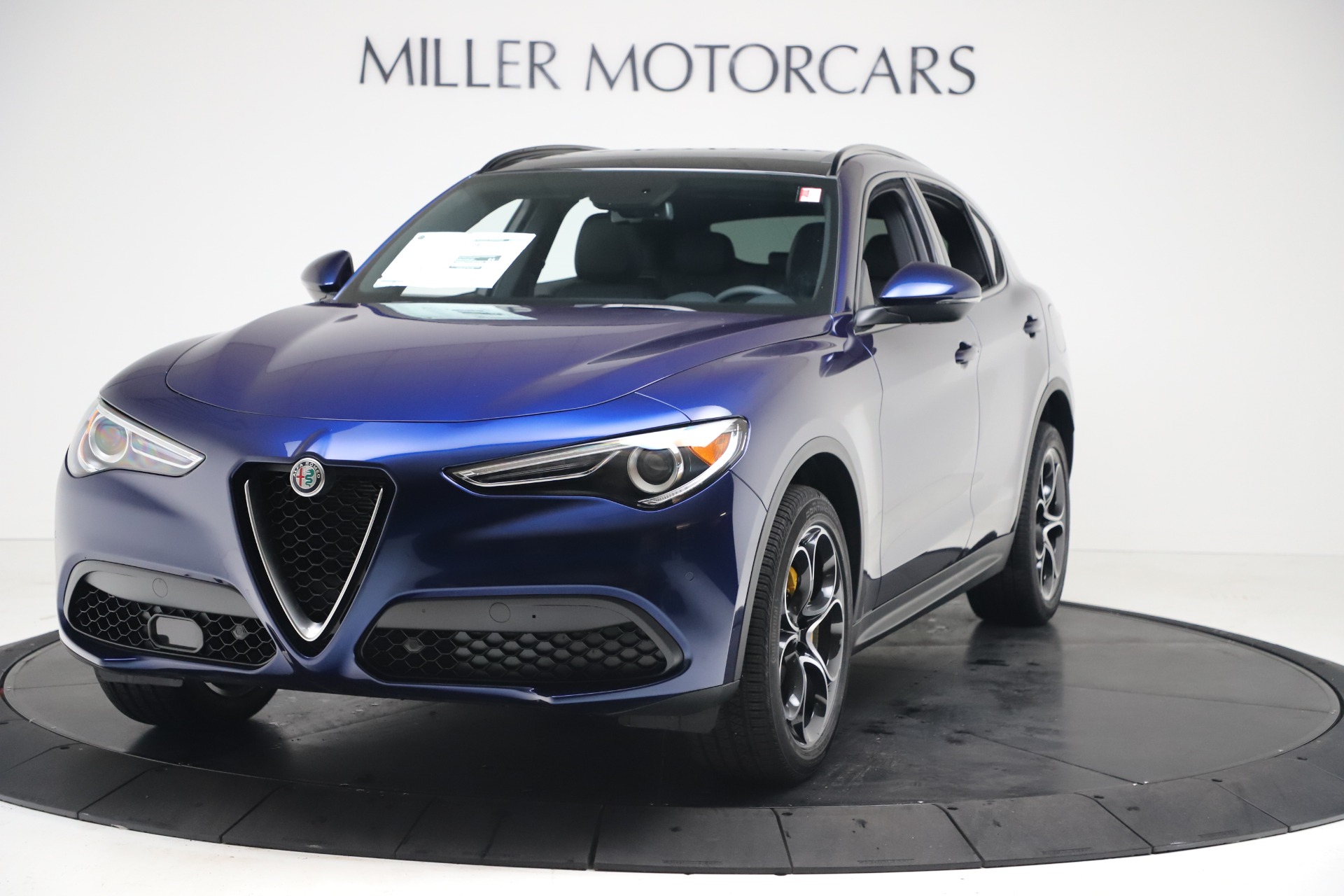 New 2019 Alfa Romeo Stelvio Ti Sport Q4 | St. Petersburg, FL
