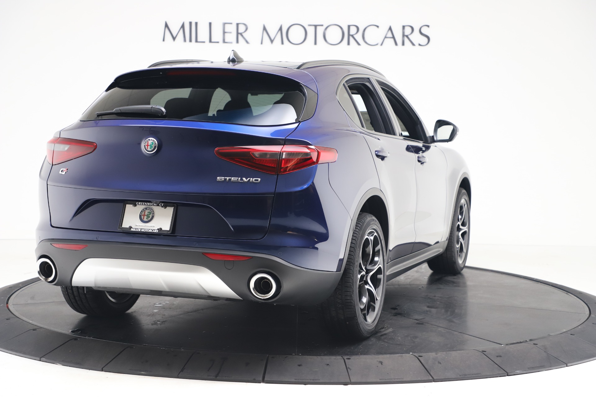 New 2019 Alfa Romeo Stelvio Ti Sport Q4 | St. Petersburg, FL