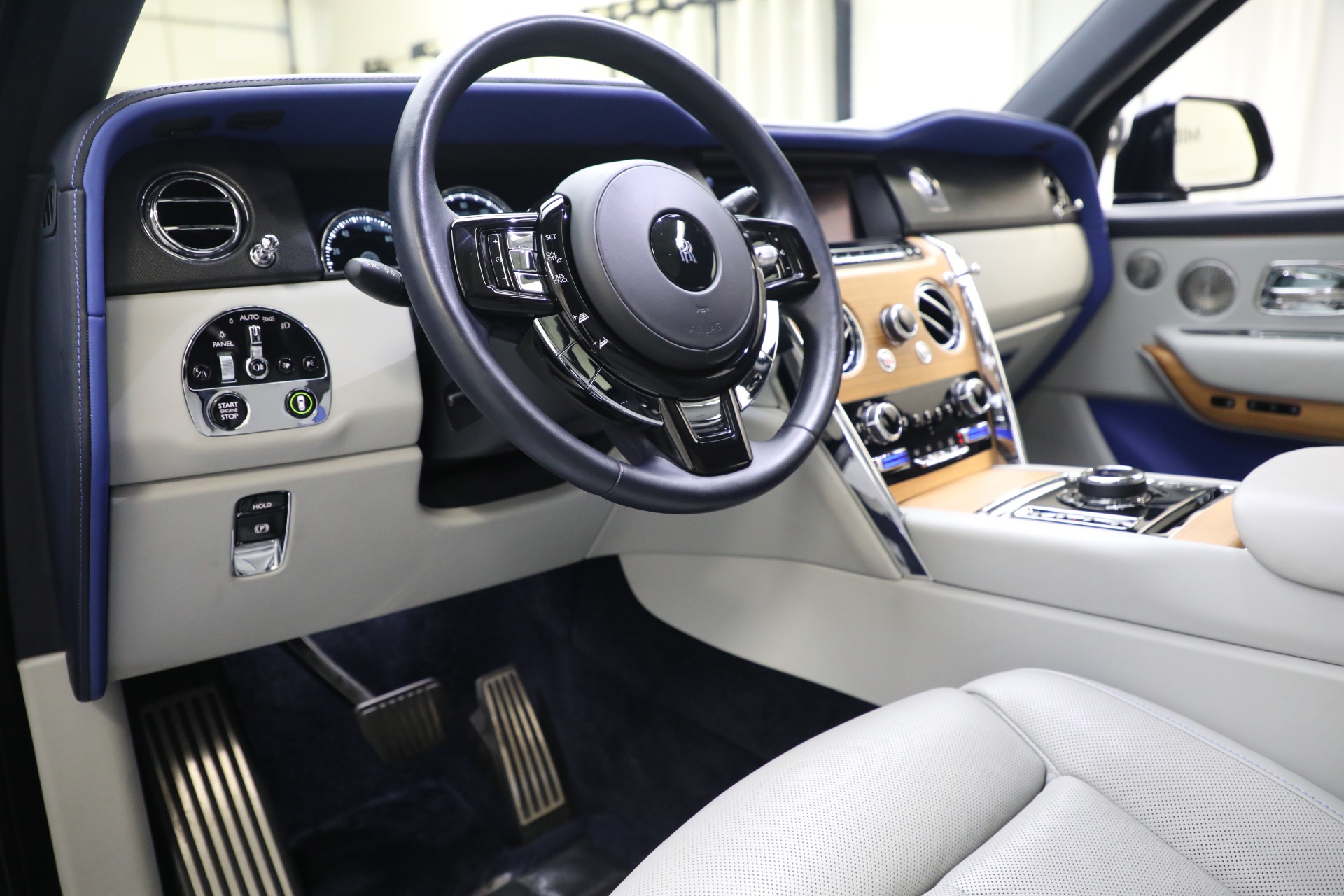 Used 2019 Rolls-Royce Cullinan | St. Petersburg, FL