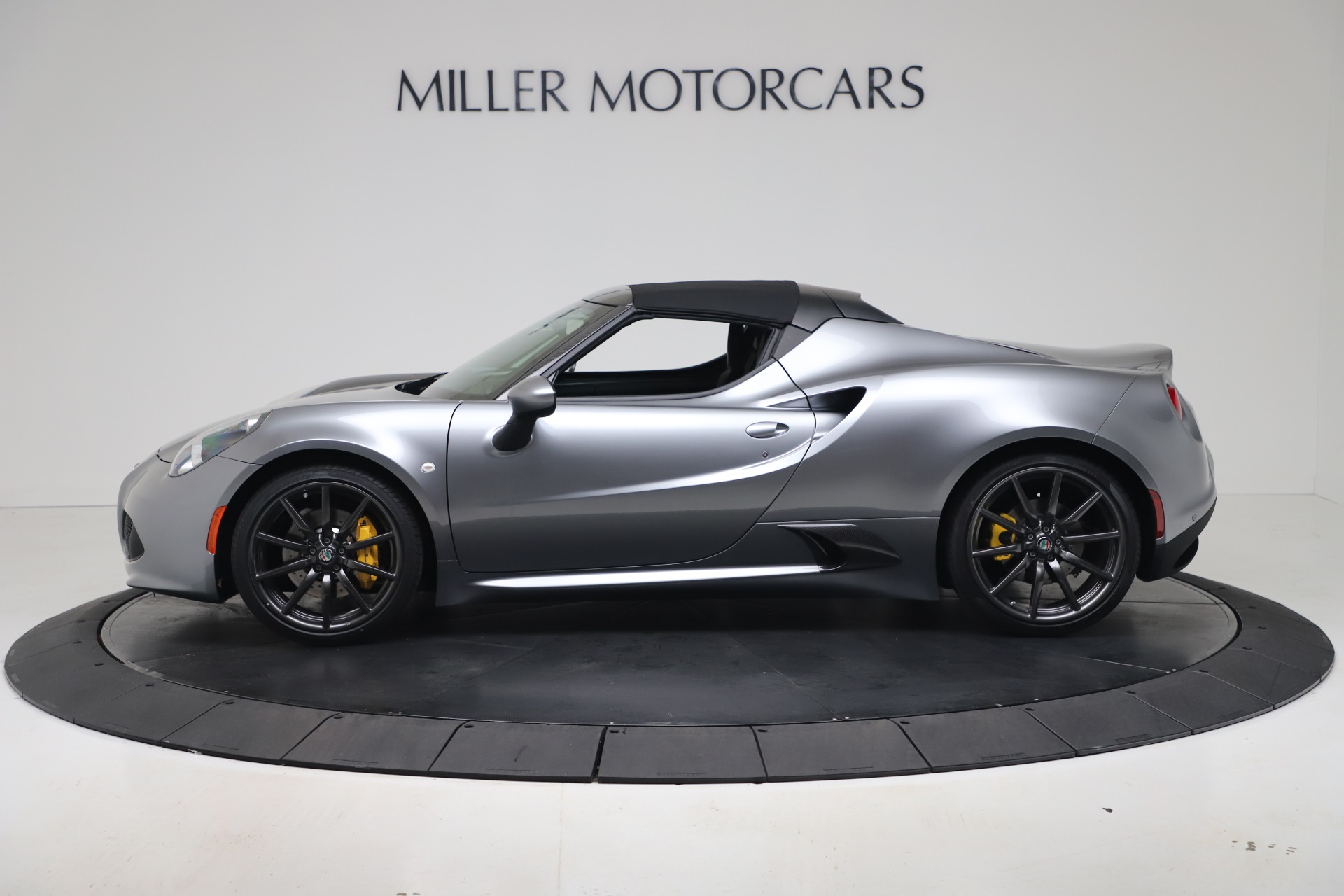 New 2020 Alfa Romeo 4C Spider | St. Petersburg, FL