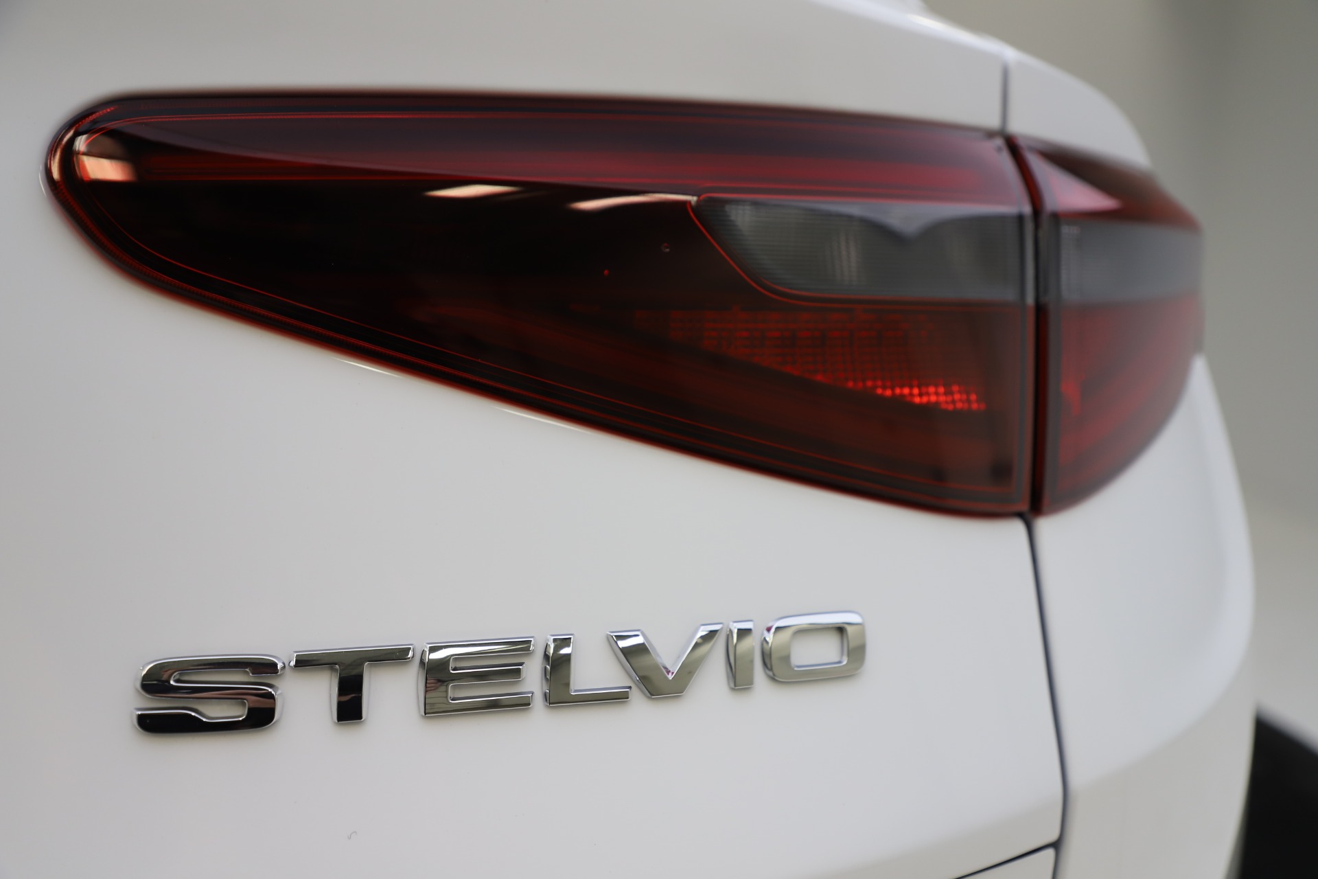 New 2020 Alfa Romeo Stelvio Q4 | St. Petersburg, FL