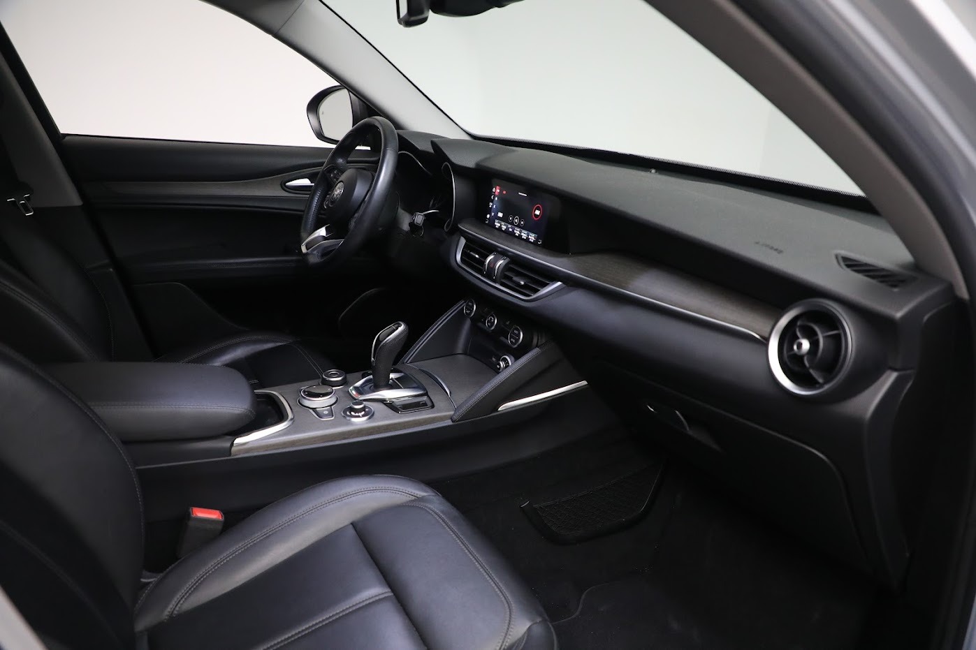 New 2020 Alfa Romeo Stelvio Ti Q4 | St. Petersburg, FL