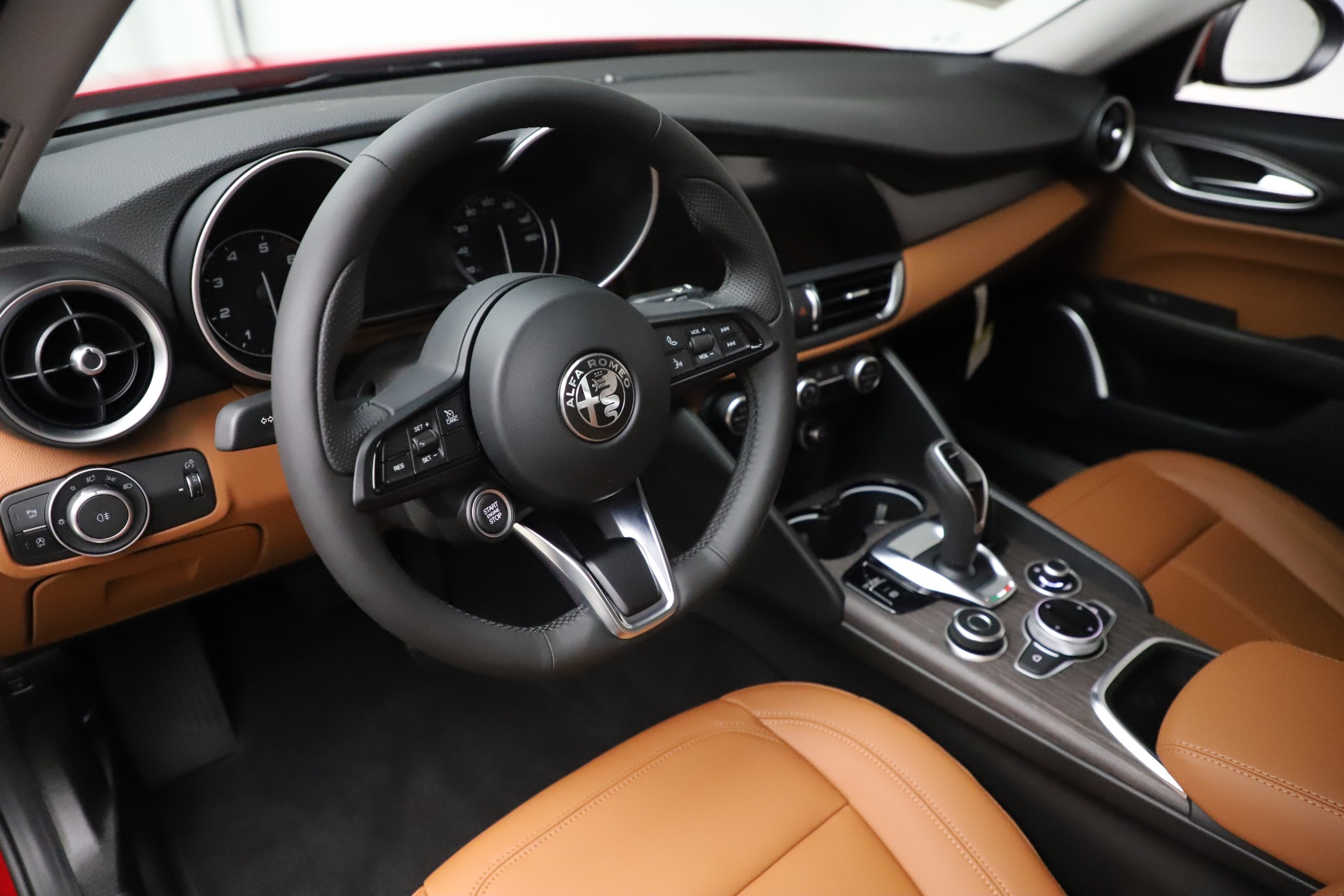 New 2020 Alfa Romeo Giulia Ti Q4 | St. Petersburg, FL