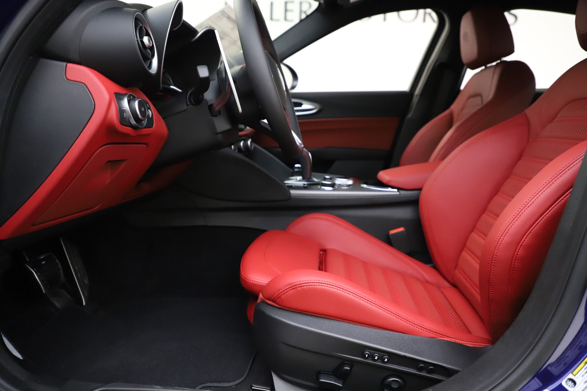 New 2020 Alfa Romeo Giulia Ti Sport Q4 | St. Petersburg, FL