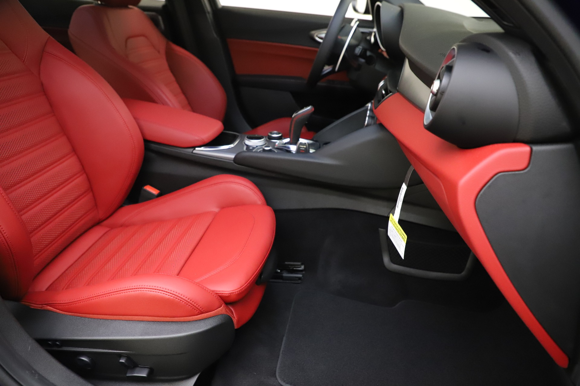New 2020 Alfa Romeo Giulia Ti Sport Q4 | St. Petersburg, FL