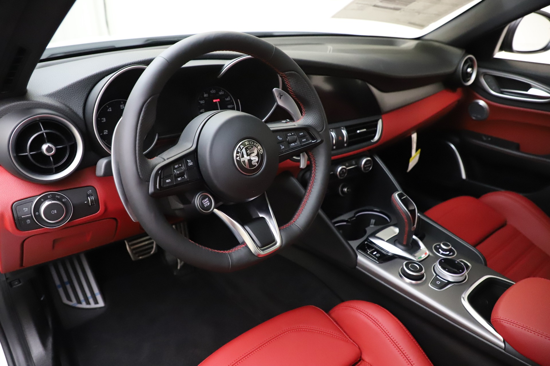 New 2020 Alfa Romeo Giulia Ti Sport Q4 | St. Petersburg, FL