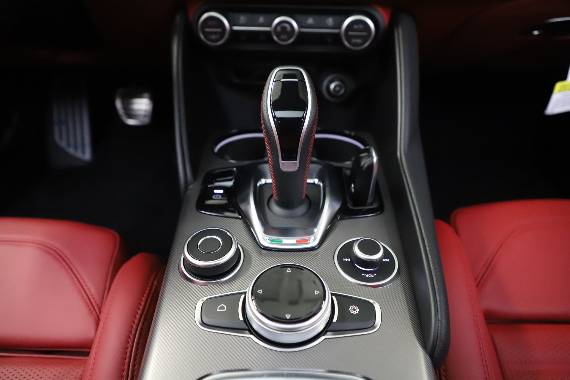 New 2020 Alfa Romeo Giulia Ti Sport Q4 | St. Petersburg, FL