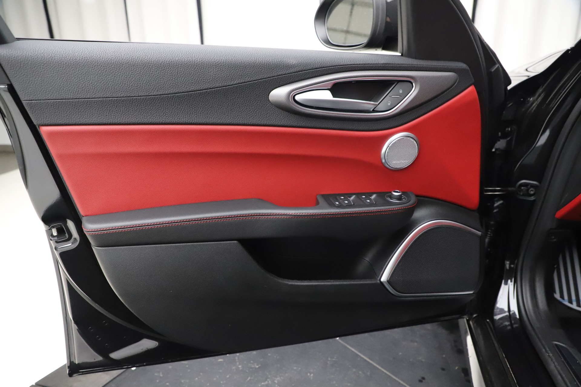 New 2020 Alfa Romeo Giulia Ti Sport Q4 | St. Petersburg, FL