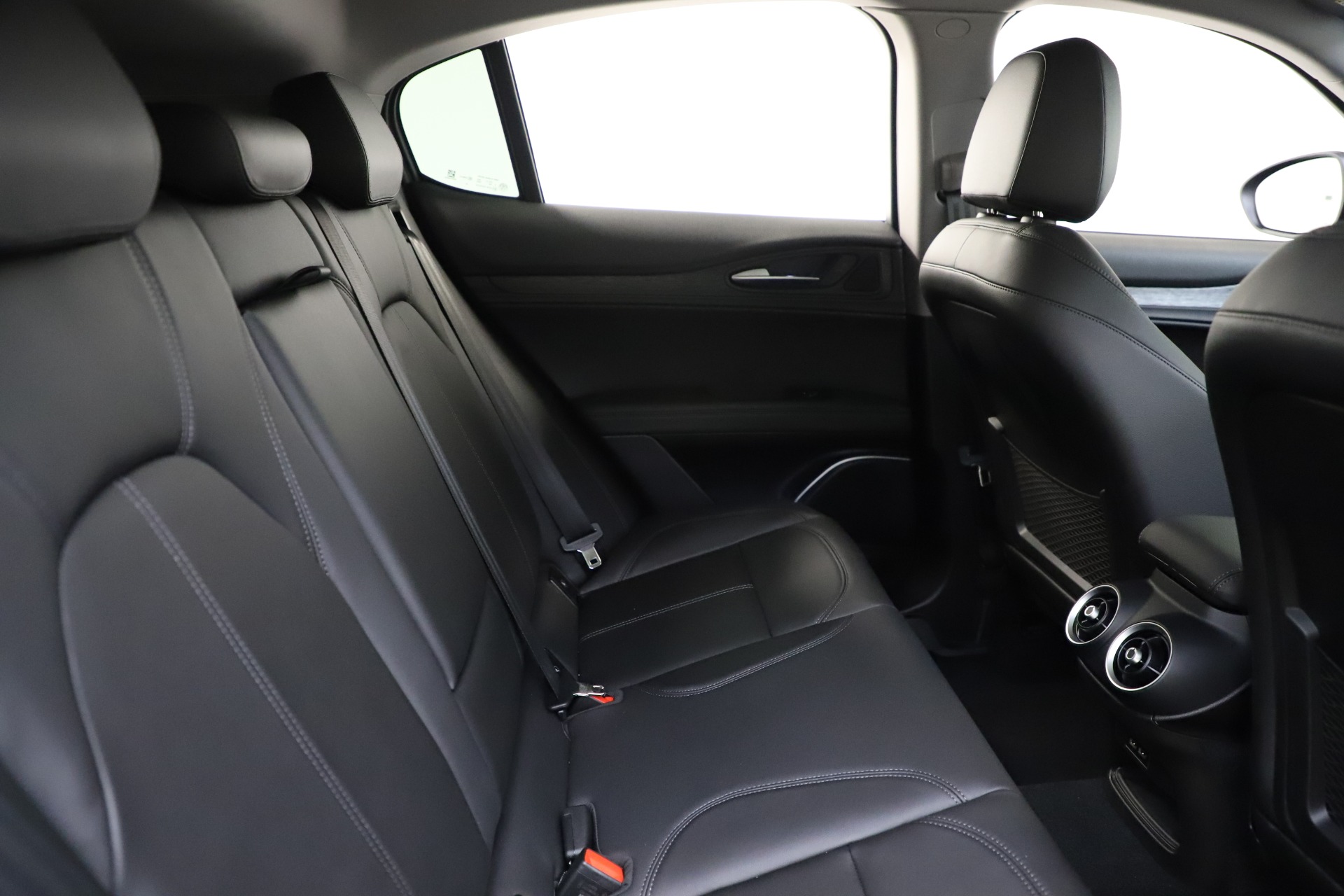 New 2020 Alfa Romeo Stelvio Sport Q4 | St. Petersburg, FL