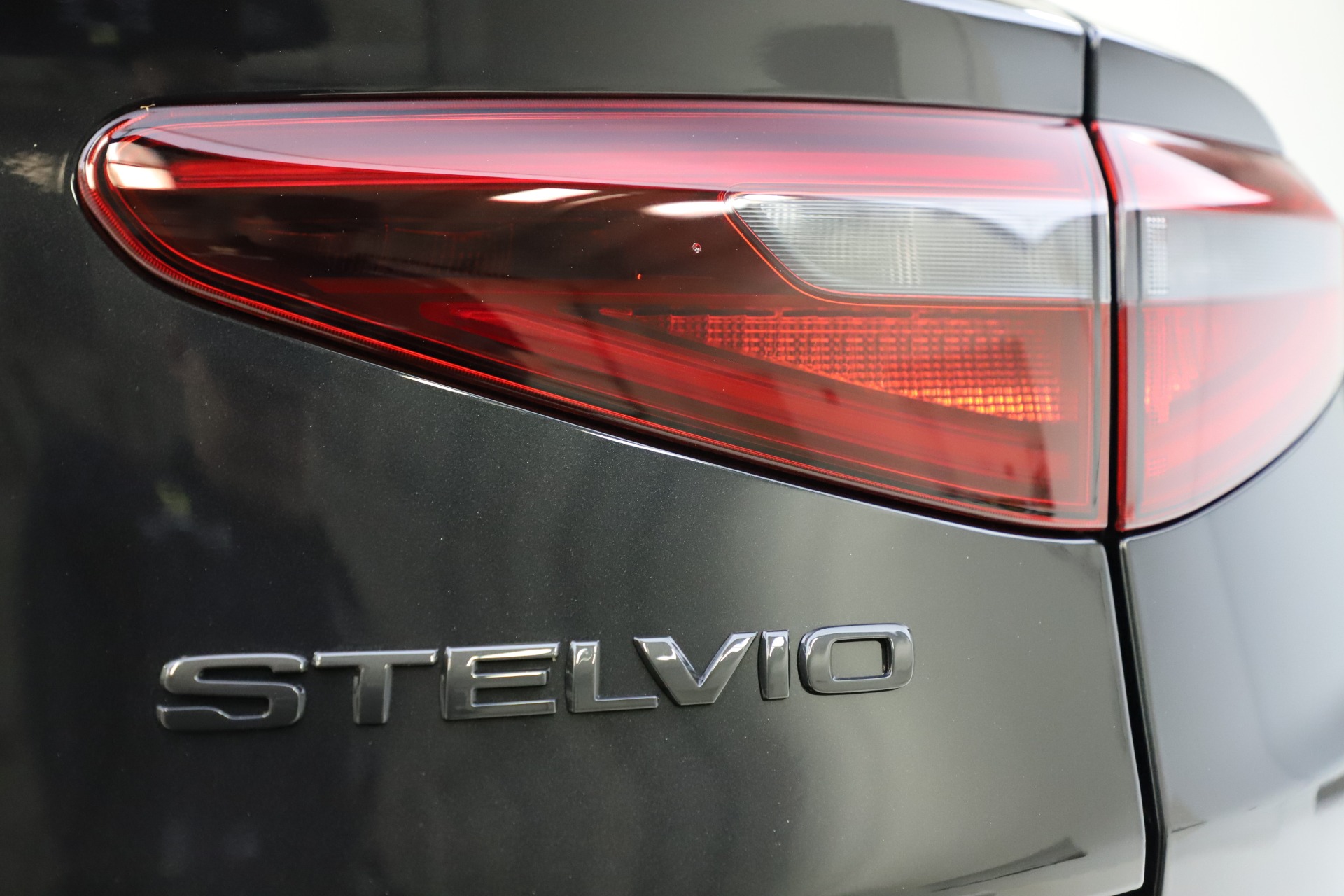 New 2020 Alfa Romeo Stelvio Sport Q4 | St. Petersburg, FL