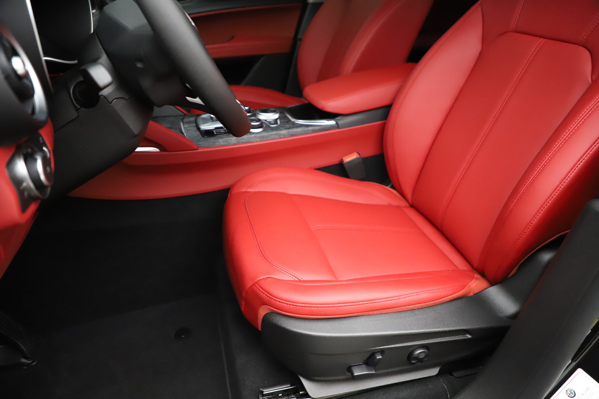 New 2020 Alfa Romeo Stelvio Sport Q4 | St. Petersburg, FL