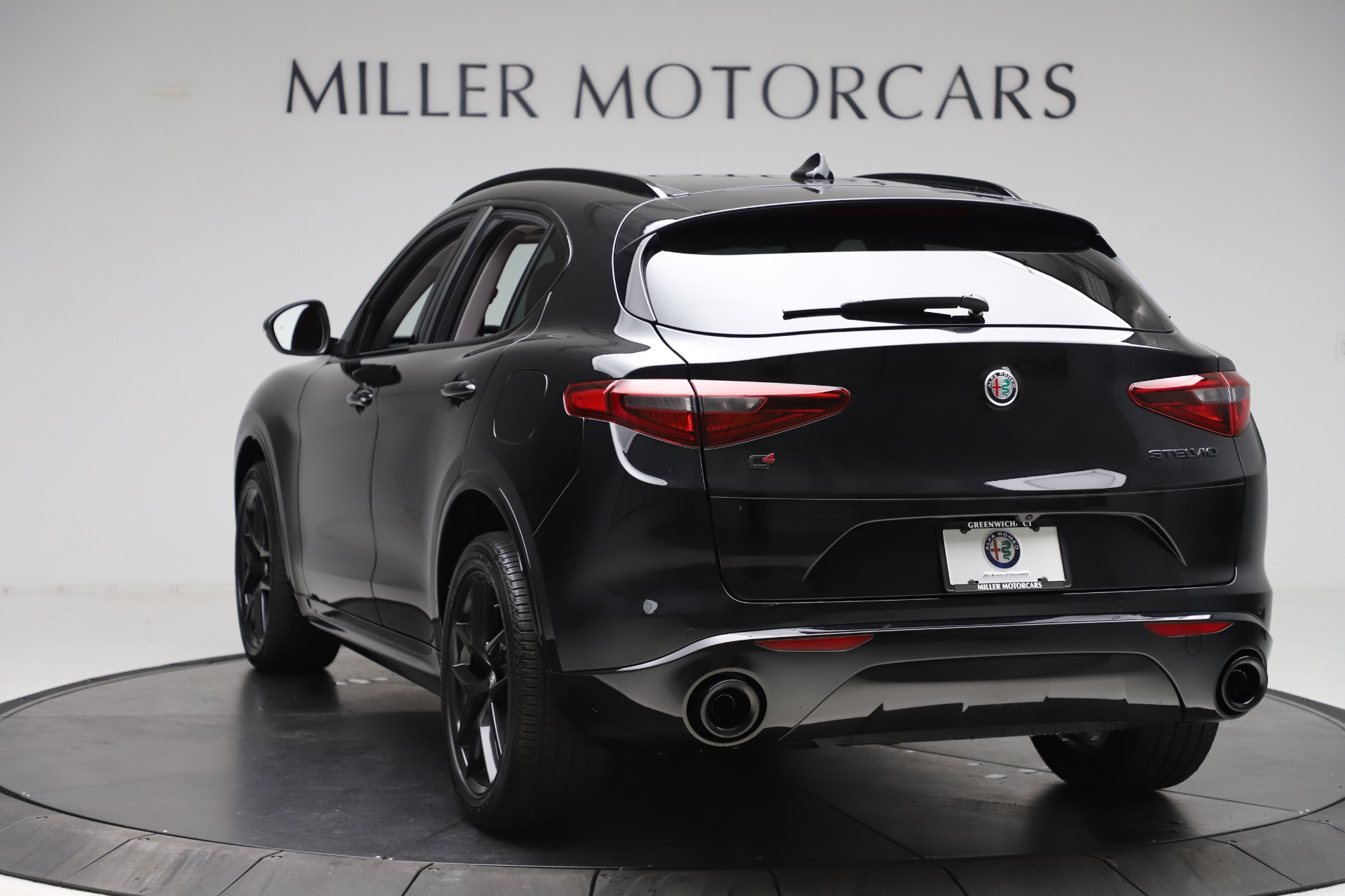 New 2020 Alfa Romeo Stelvio Sport Q4 | St. Petersburg, FL
