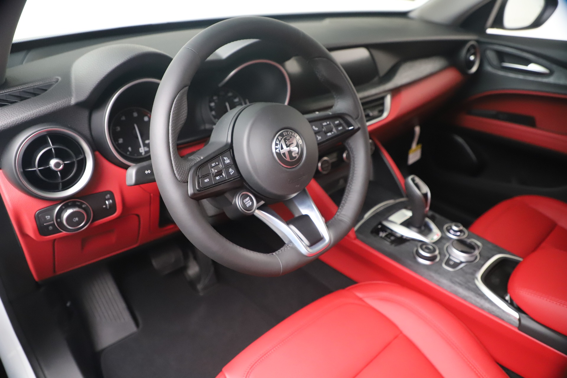 New 2020 Alfa Romeo Stelvio Sport Q4 | St. Petersburg, FL