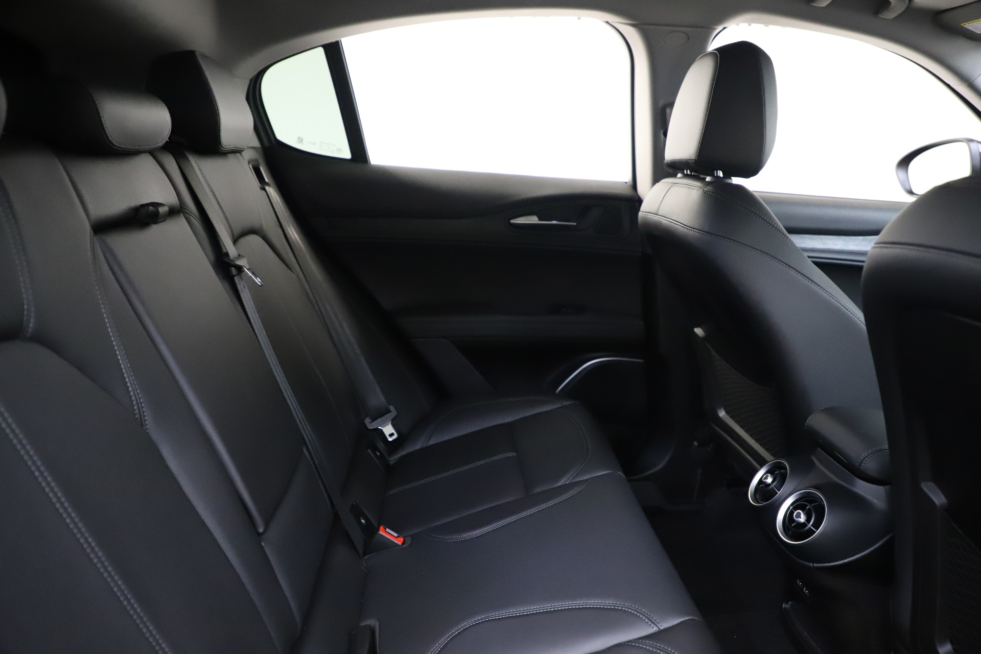 New 2020 Alfa Romeo Stelvio Sport Q4 | St. Petersburg, FL