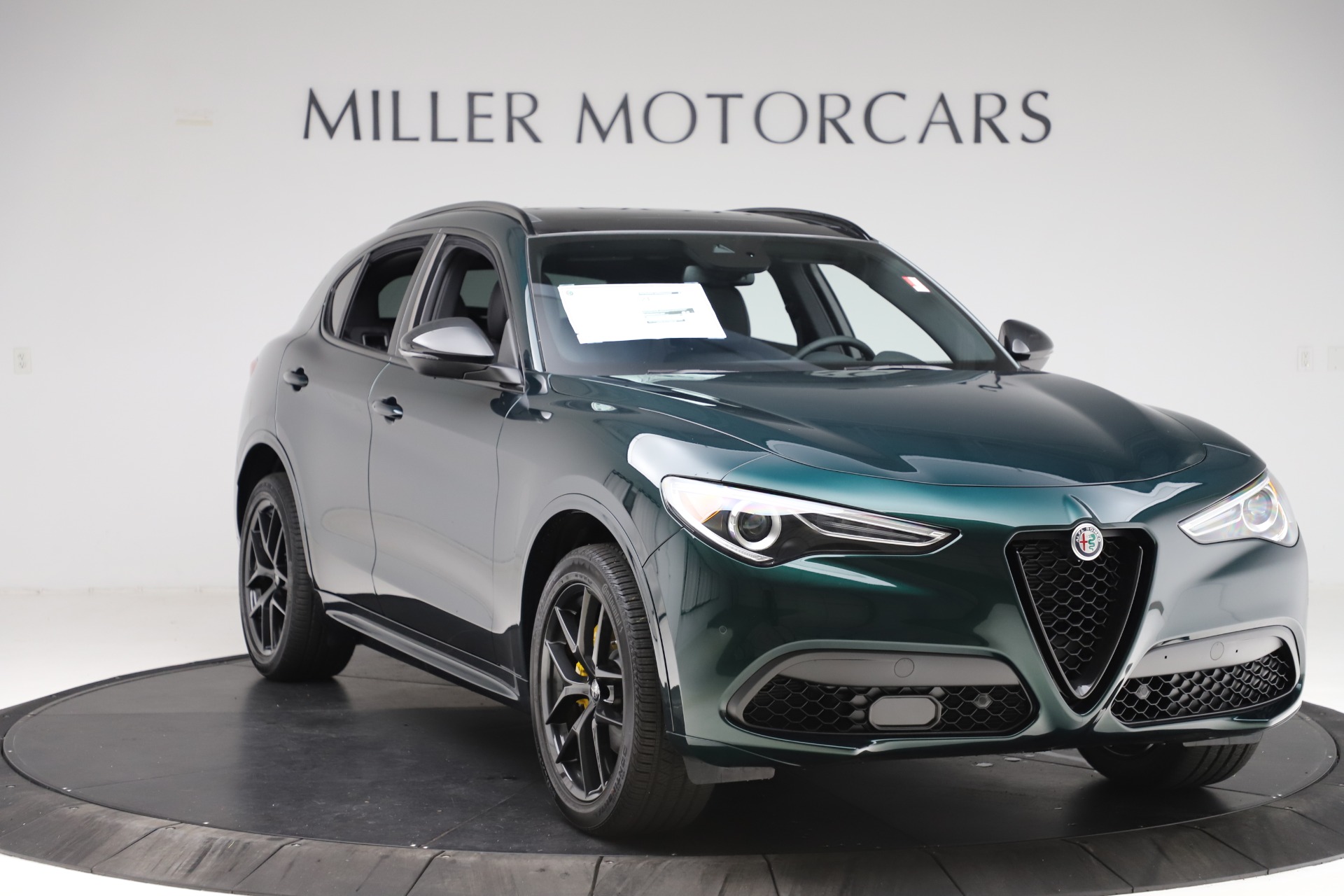 New 2020 Alfa Romeo Stelvio Ti Sport Q4 | St. Petersburg, FL