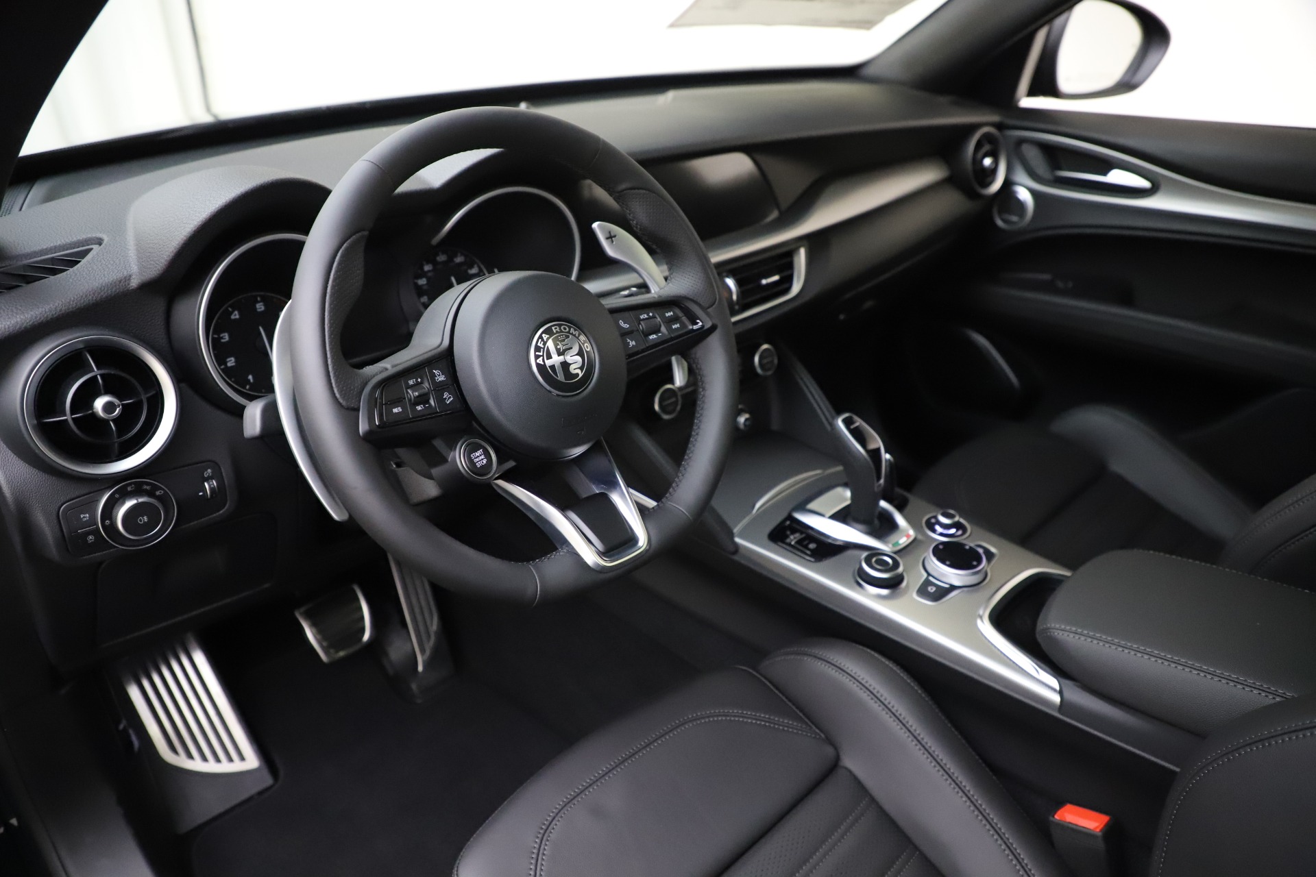 New 2020 Alfa Romeo Stelvio Ti Sport Q4 | St. Petersburg, FL