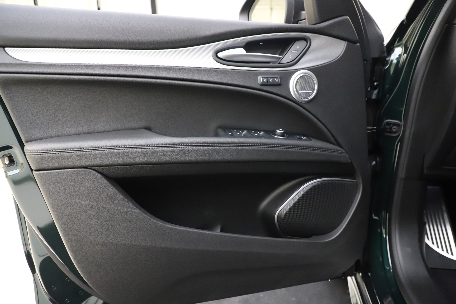 New 2020 Alfa Romeo Stelvio Ti Sport Q4 | St. Petersburg, FL