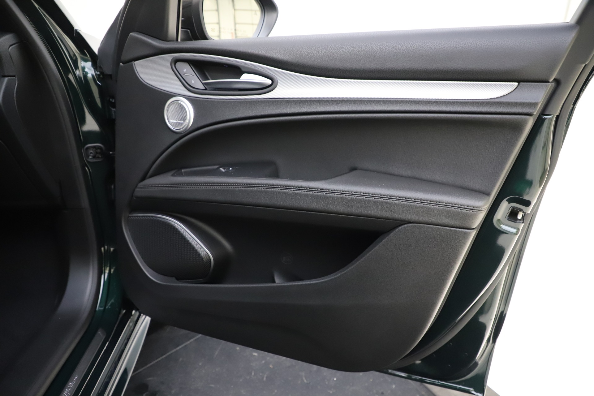 New 2020 Alfa Romeo Stelvio Ti Sport Q4 | St. Petersburg, FL